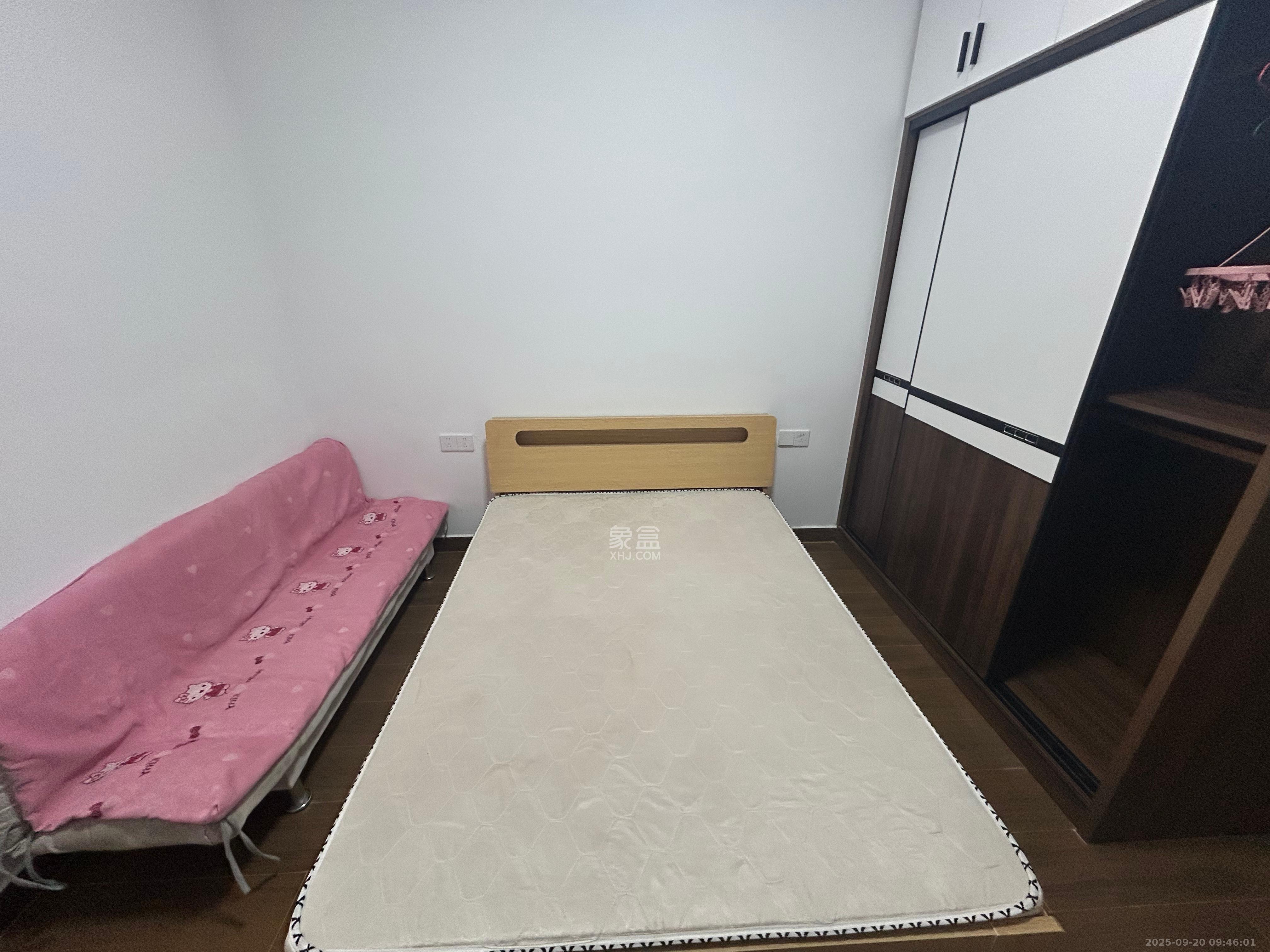 日盛湖湘花苑  1室1厅1卫    1300.0元/月室内图