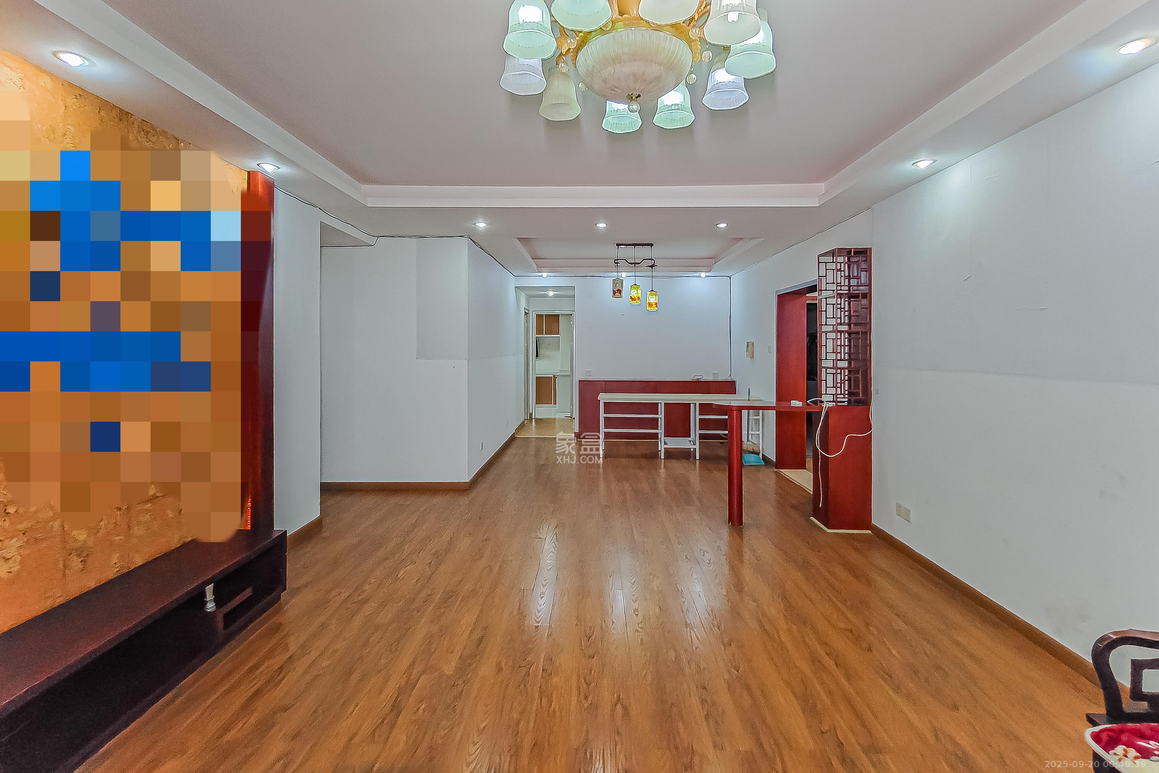 友阿光大大厦 3室2厅2卫 122.0万 友阿光大大厦 3室2厅2卫 122.0万客厅