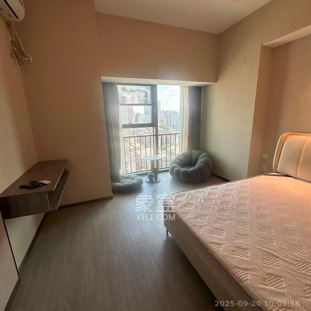 华润置地中心 1室1厅1卫 2500.0元/月 华润置地中心 1室1厅1卫 2500.0元/月户型图