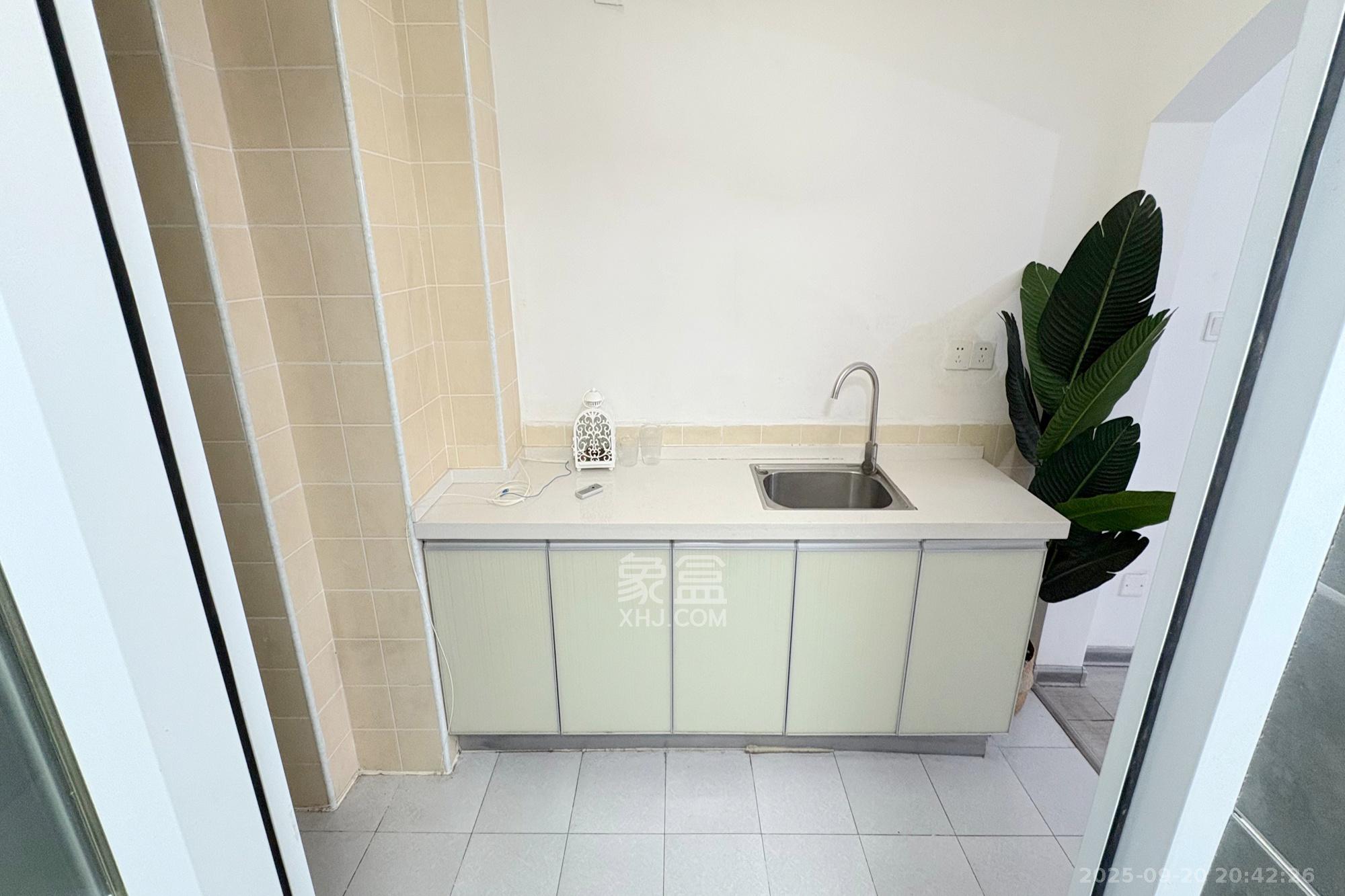 英尚国际 1室0厅0卫 38.0万 英尚国际 1室0厅0卫 38.0万厨房