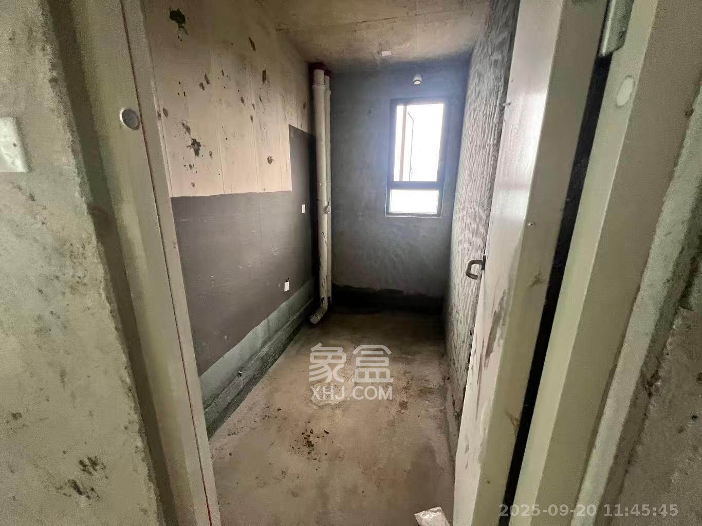 佳兆业城市广场 4室2厅1卫 1500.0元/月 佳兆业城市广场 4室2厅1卫 1500.0元/月室内图