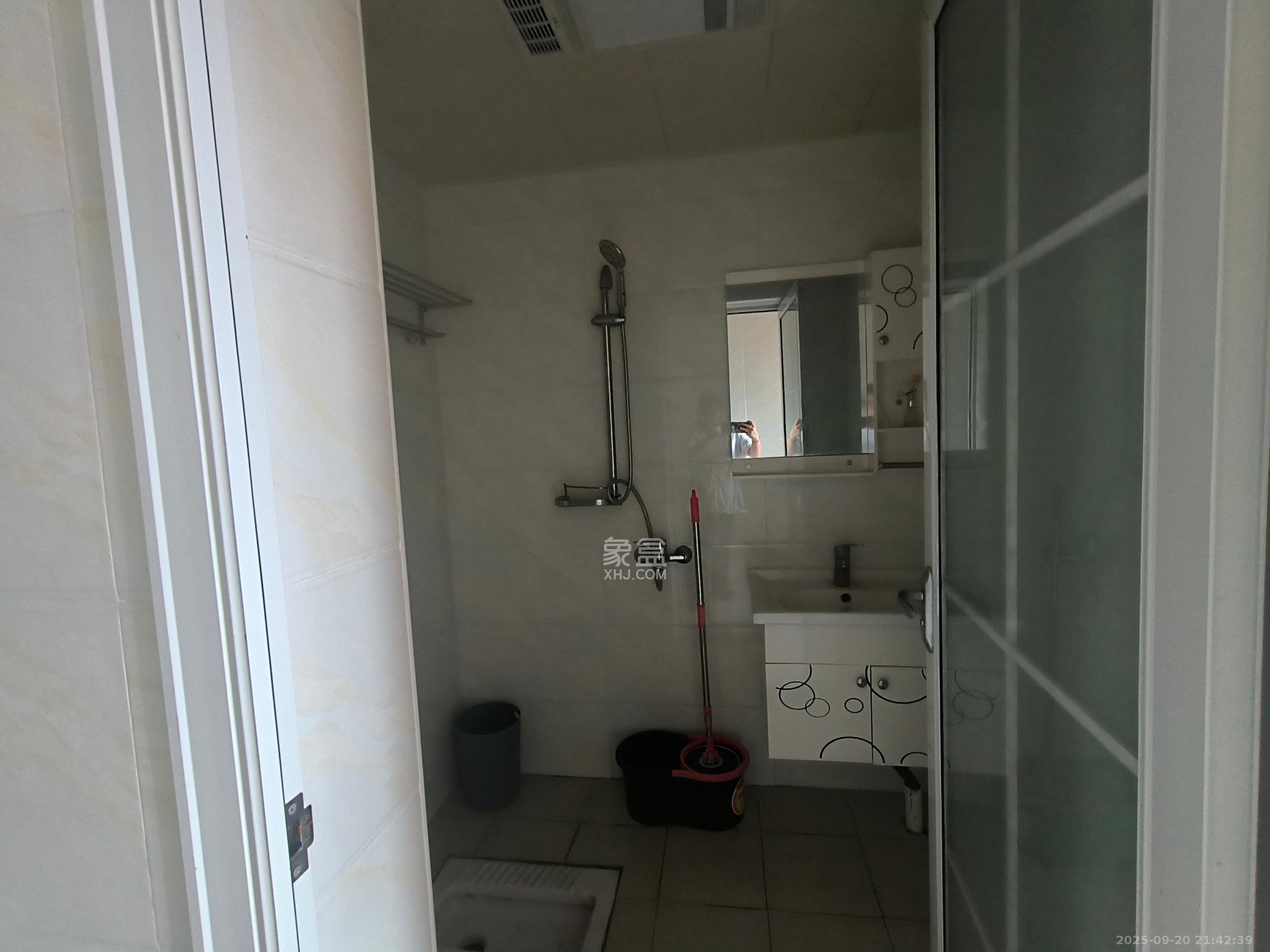 雅阁国际 1室1厅1卫 3800.0元/月 雅阁国际 1室1厅1卫 3800.0元/月室内图