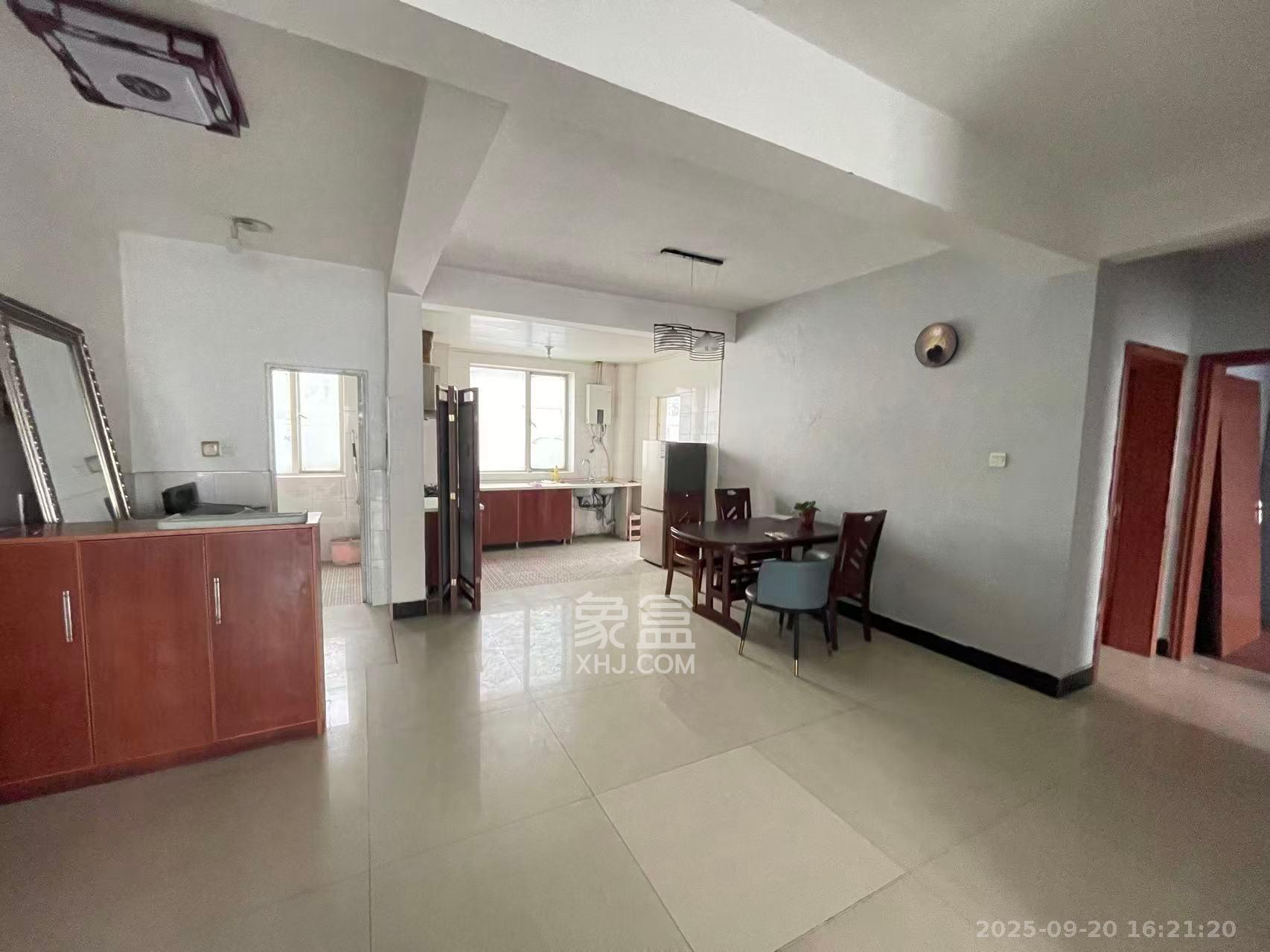 天鸿天府(天鸿中央大院) 3室2厅1卫 2500.0元/月 天鸿天府(天鸿中央大院) 3室2厅1卫 2500.0元/月室内图