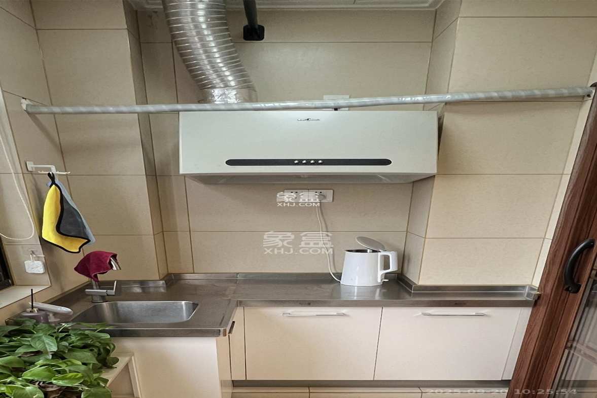 铂宫 1室1厅1卫 2700.0元/月 铂宫 1室1厅1卫 2700.0元/月室内图