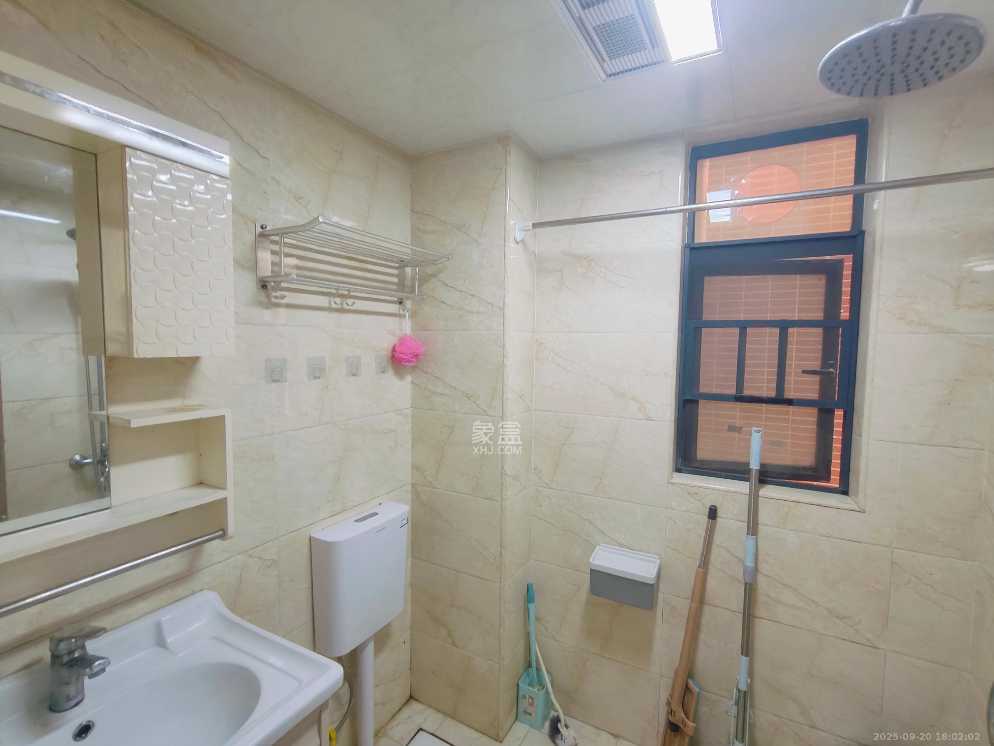 海伦春天 2室1厅1卫 2000.0元/月 海伦春天 2室1厅1卫 2000.0元/月室内图