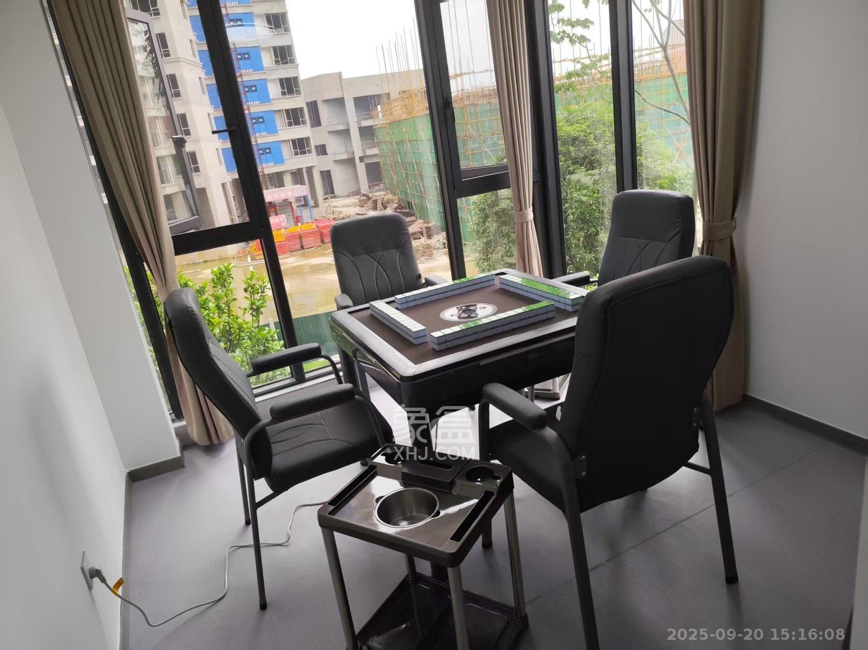 辉煌国际城三期 4室2厅2卫 3680.0元/月 辉煌国际城三期 4室2厅2卫 3680.0元/月室内图