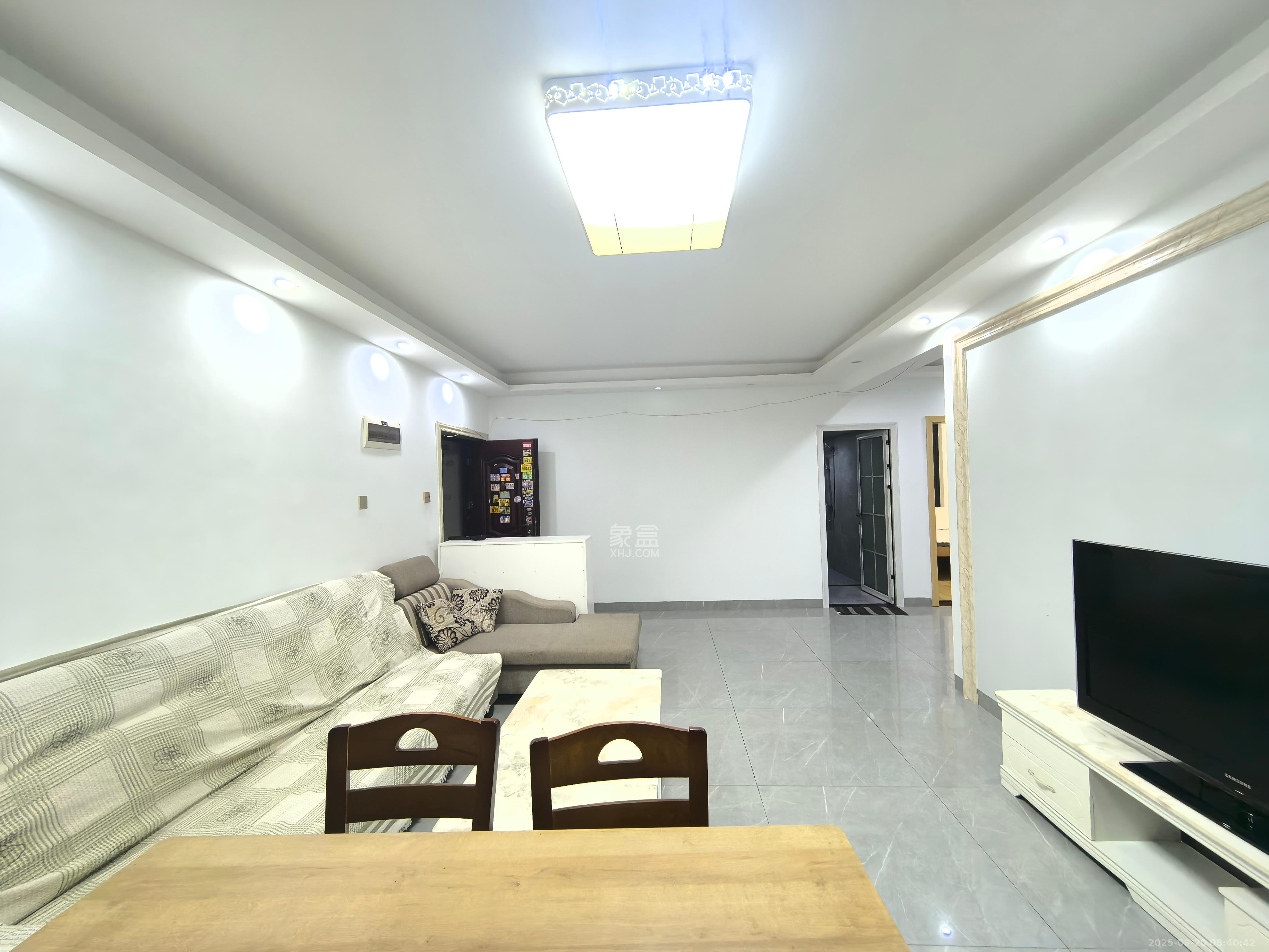 丰禧园 3室2厅2卫 2800.0元/月 丰禧园 3室2厅2卫 2800.0元/月室内图