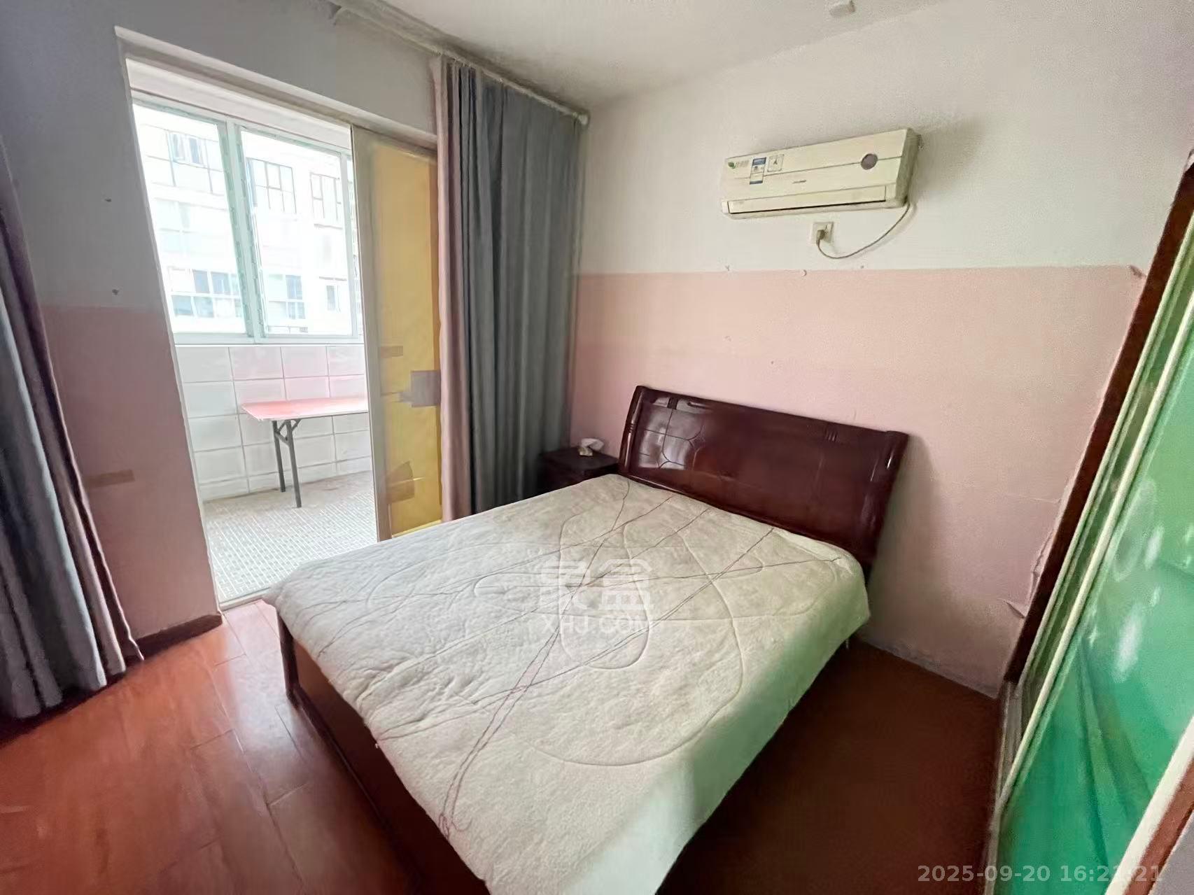 天鸿天府(天鸿中央大院) 3室2厅1卫 2500.0元/月 天鸿天府(天鸿中央大院) 3室2厅1卫 2500.0元/月室内图