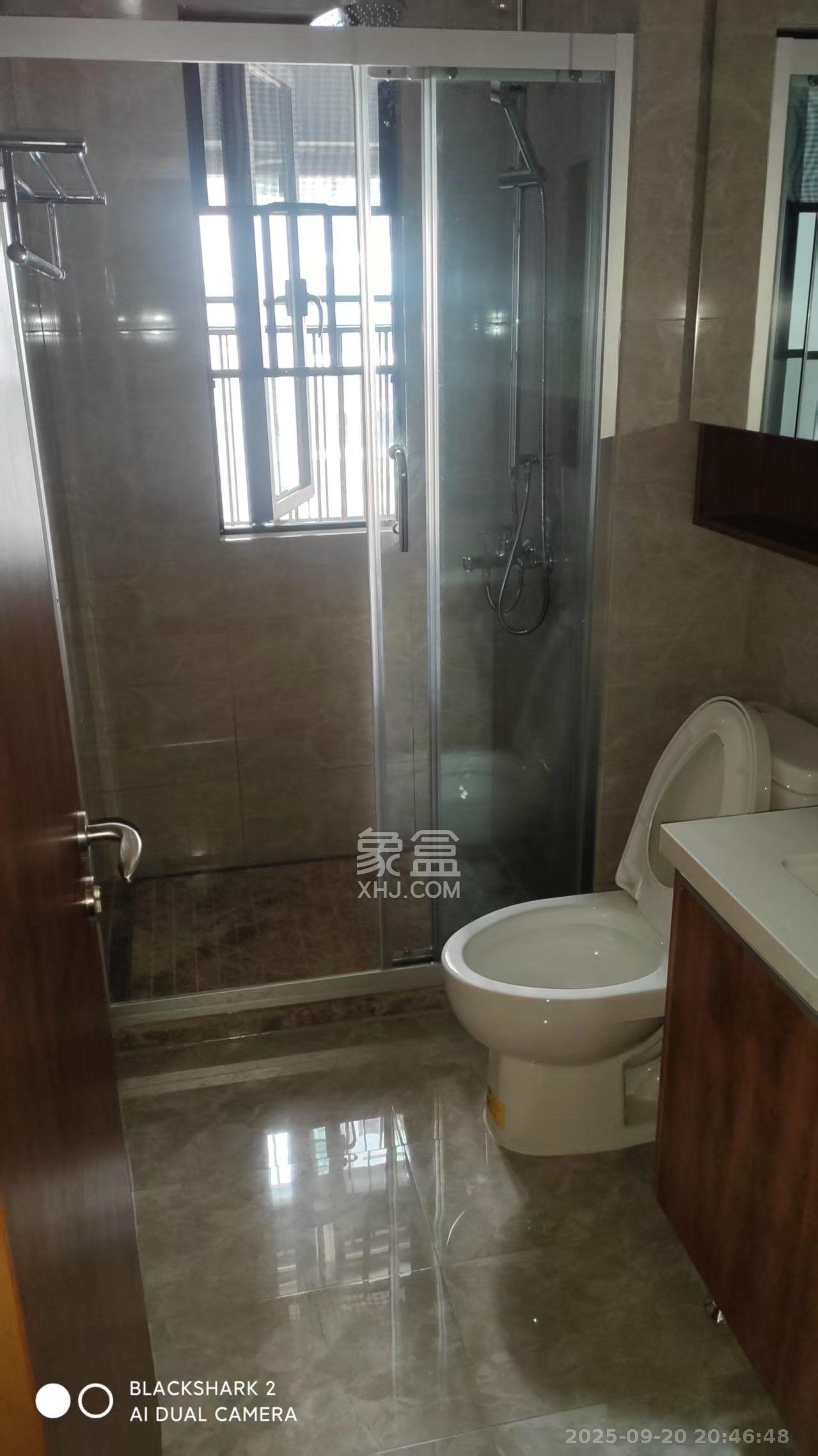 梅溪悦章  3室2厅2卫    3300.0元/月室内图