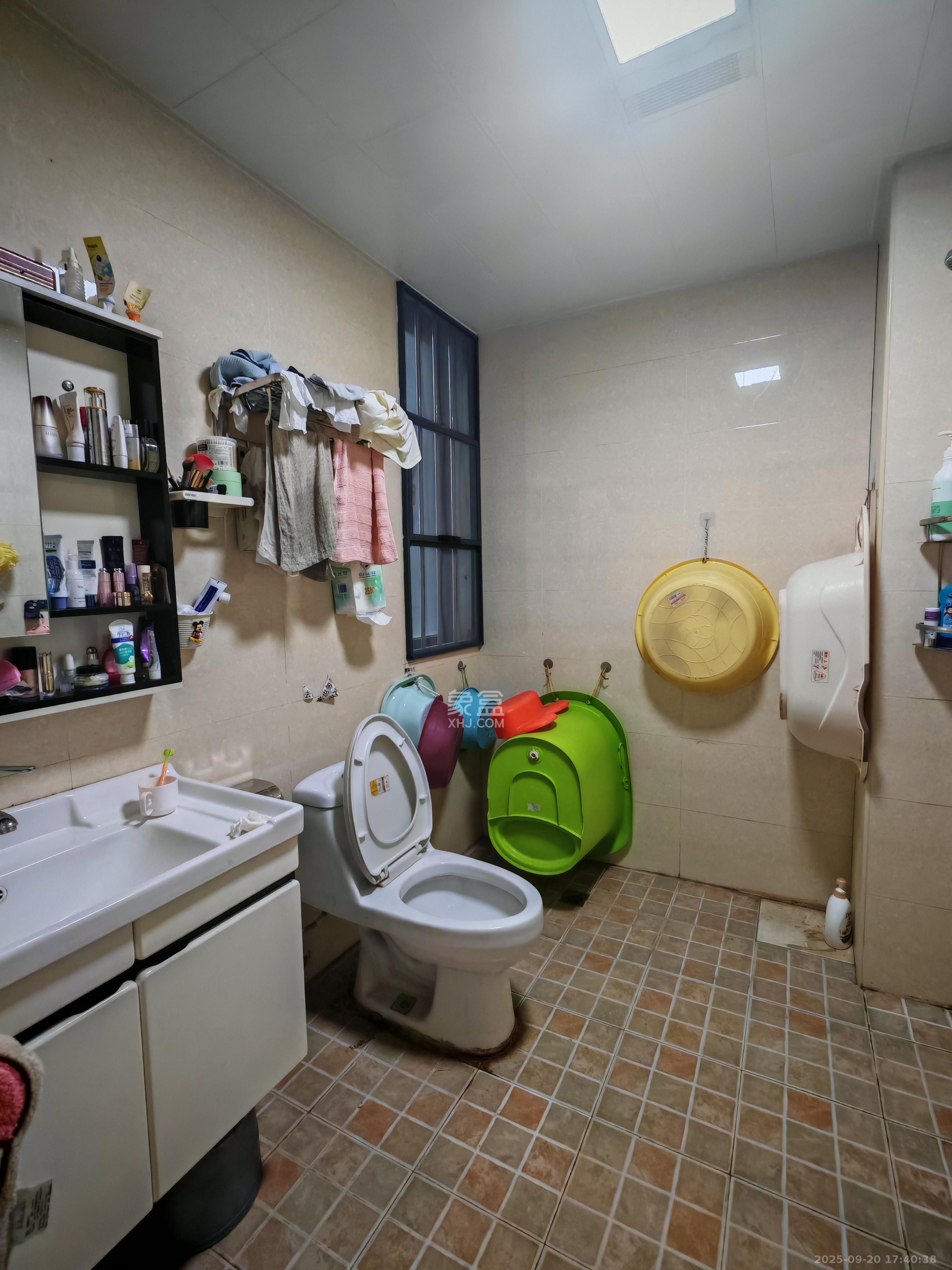 万博汇 3室2厅2卫 3500.0元/月 万博汇 3室2厅2卫 3500.0元/月室内图