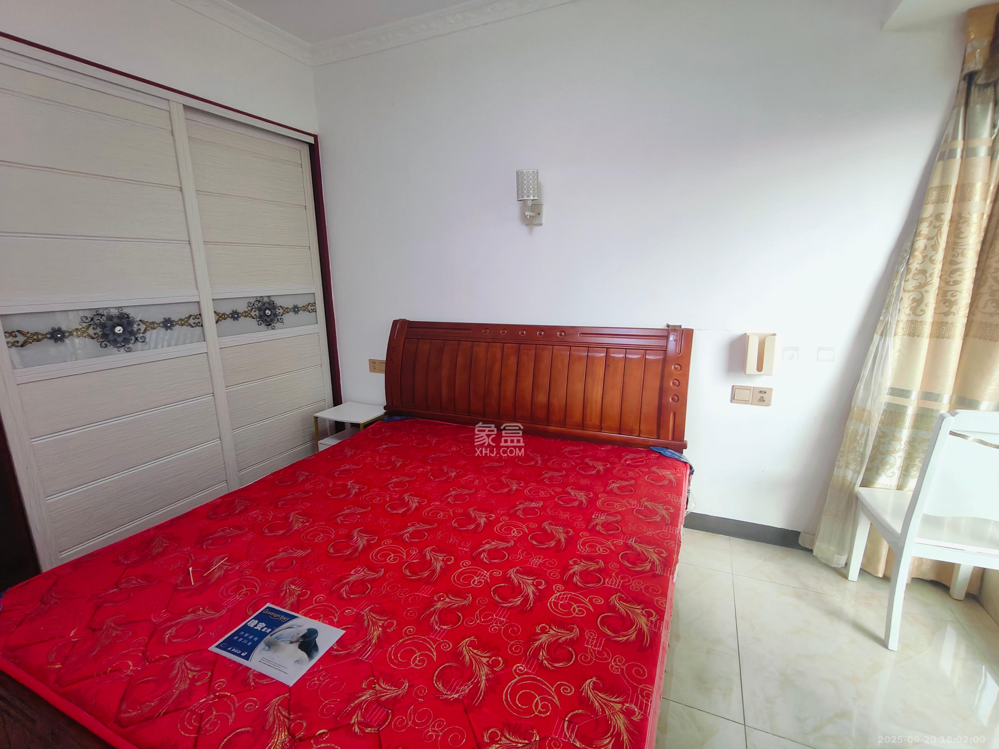 海伦春天  2室1厅1卫    2000.0元/月室内图