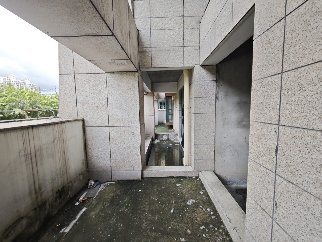 南海幸福城  4室2厅2卫    160.0万室内图