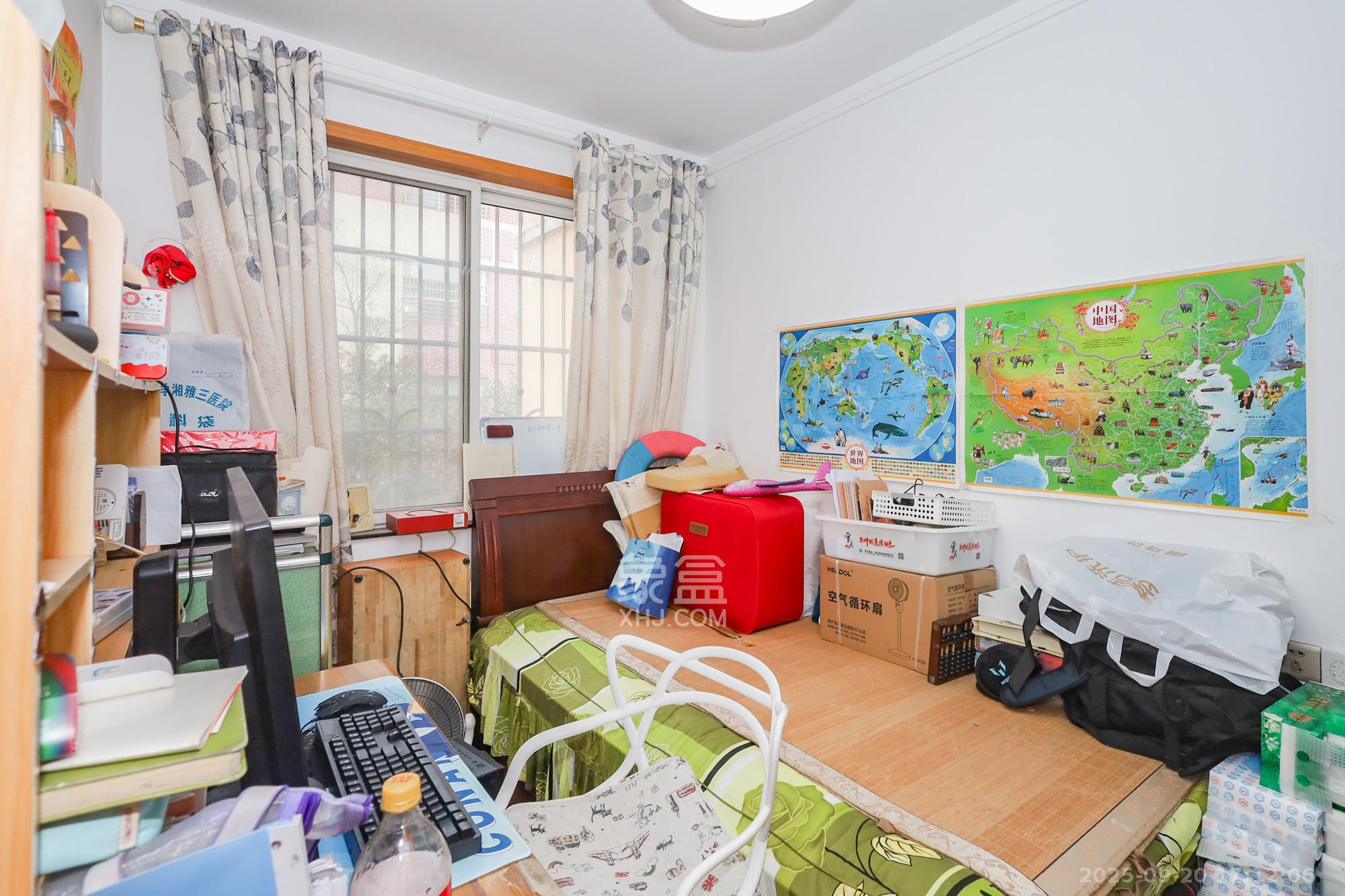 德润园 3室2厅1卫 67.8万 德润园 3室2厅1卫 67.8万卧室