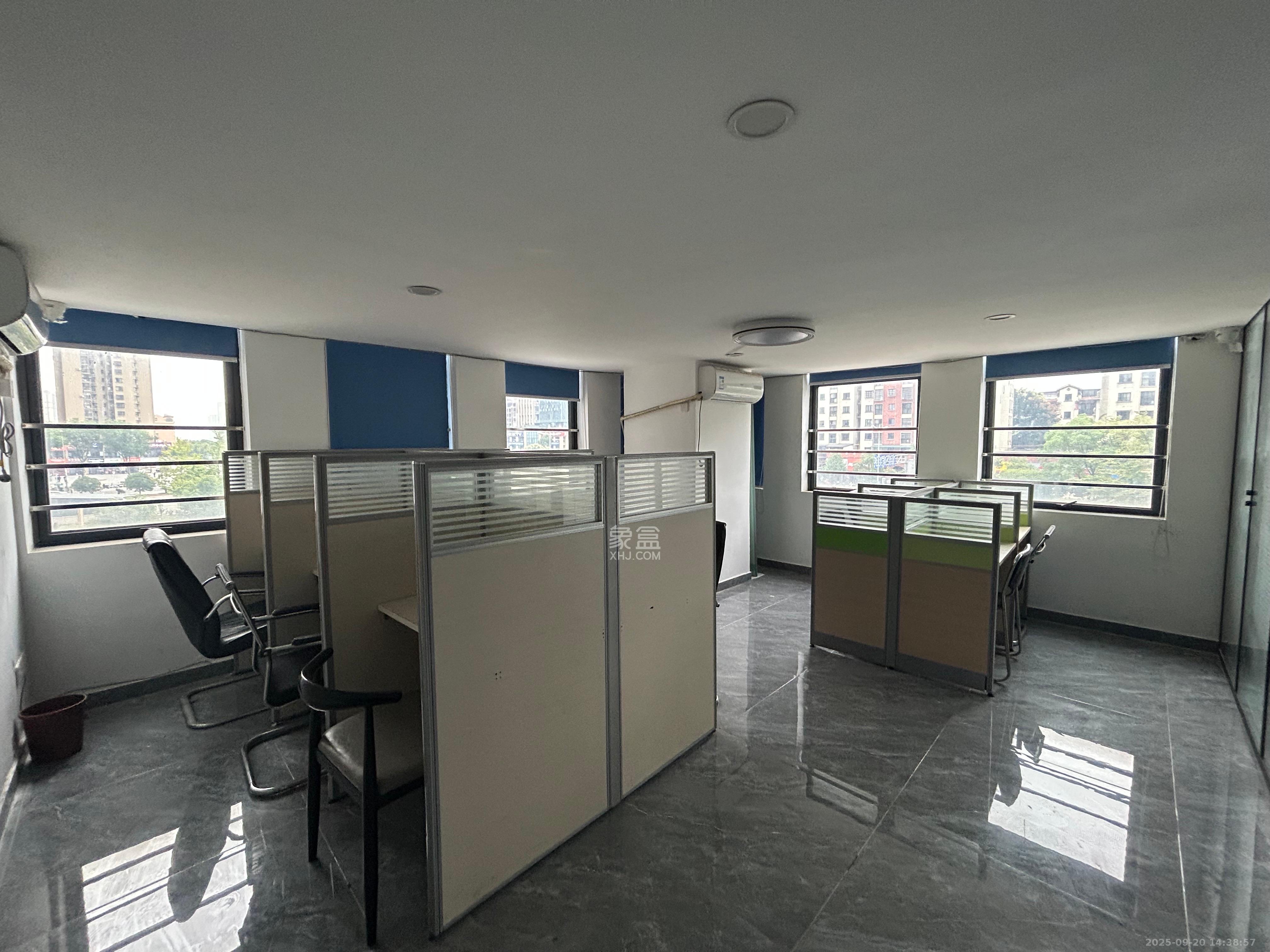 华润置地广场二期 1室0厅0卫 5800.0元/月 华润置地广场二期 1室0厅0卫 5800.0元/月室内图