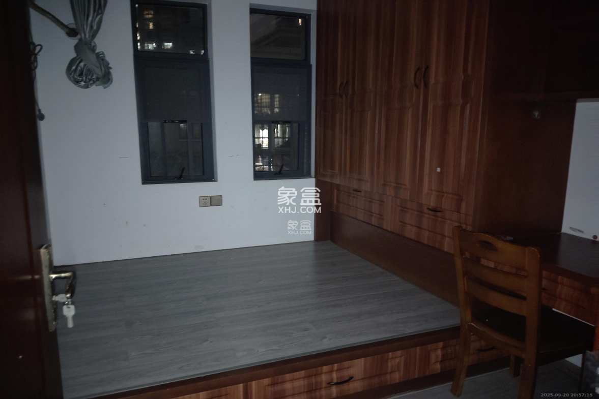 丰源国际 3室1厅1卫 2000.0元/月 丰源国际 3室1厅1卫 2000.0元/月室内图