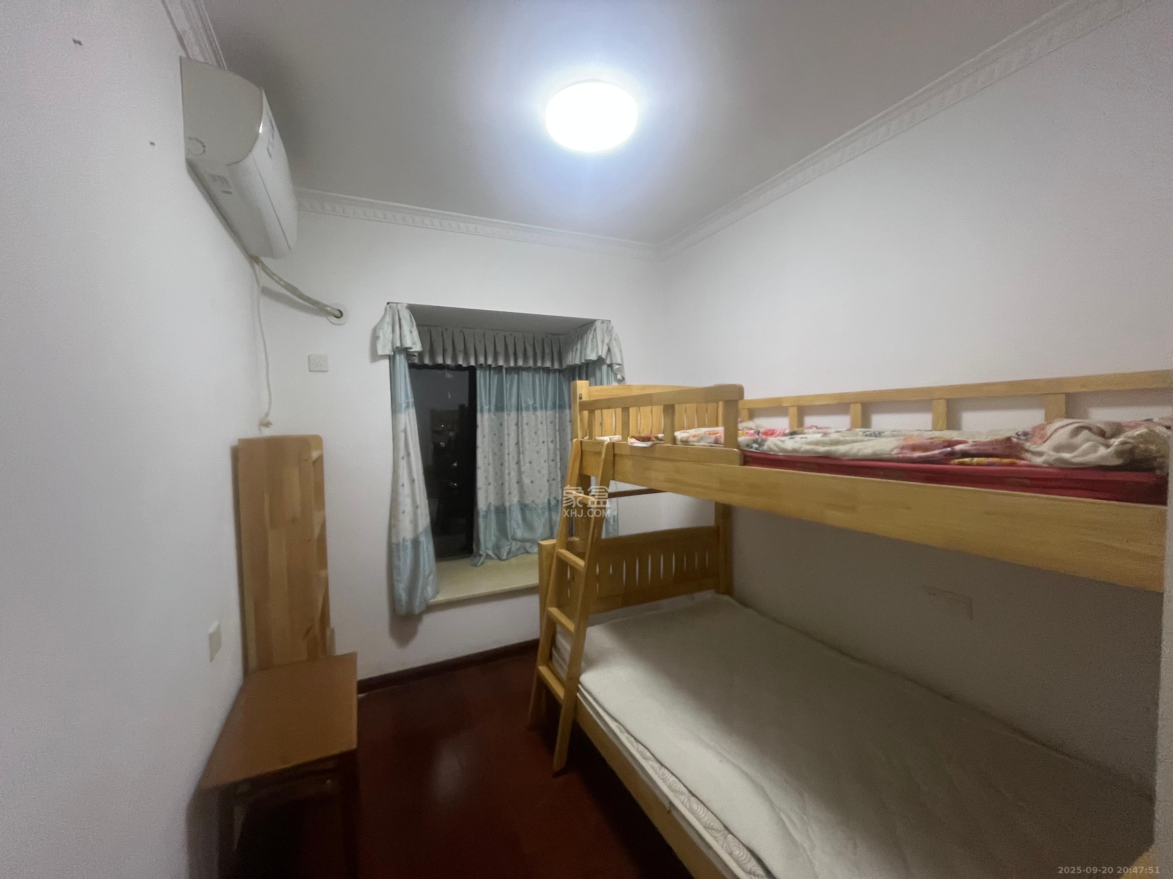 江山帝景哈佛 3室2厅2卫 2400.0元/月 江山帝景哈佛 3室2厅2卫 2400.0元/月室内图