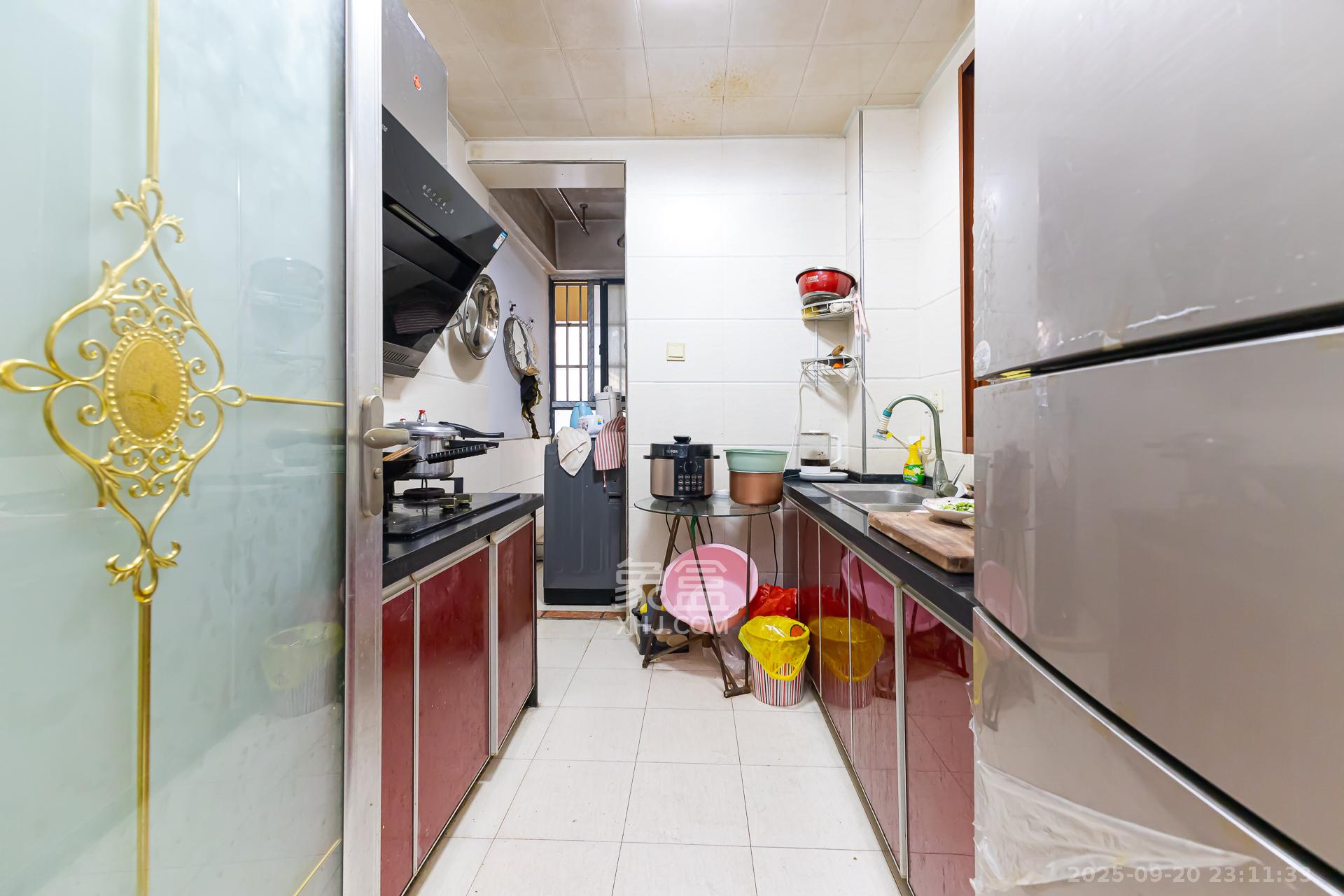 勤诚达新界  3室2厅1卫    70.0万厨房