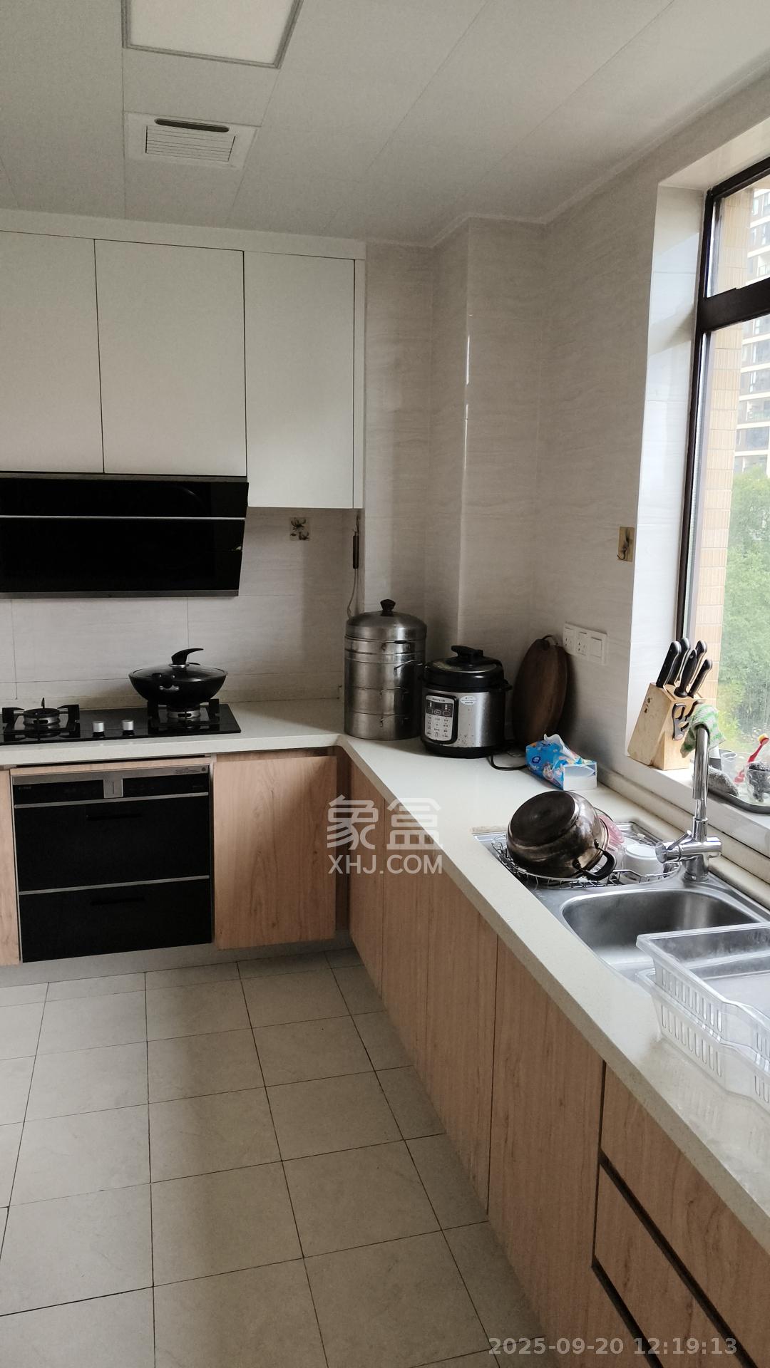 奥林匹克花园贡院二期 4室2厅2卫 3300.0元/月 奥林匹克花园贡院二期 4室2厅2卫 3300.0元/月室内图