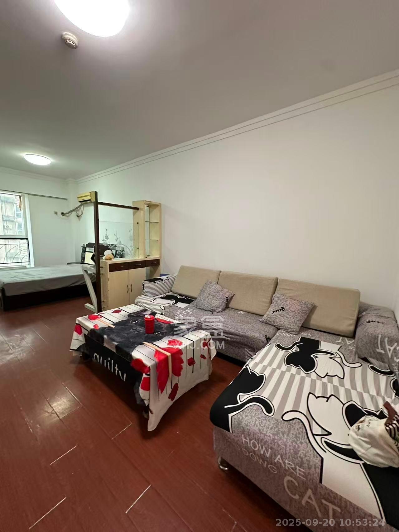 时代先锋  1室1厅1卫    1300.0元/月室内图