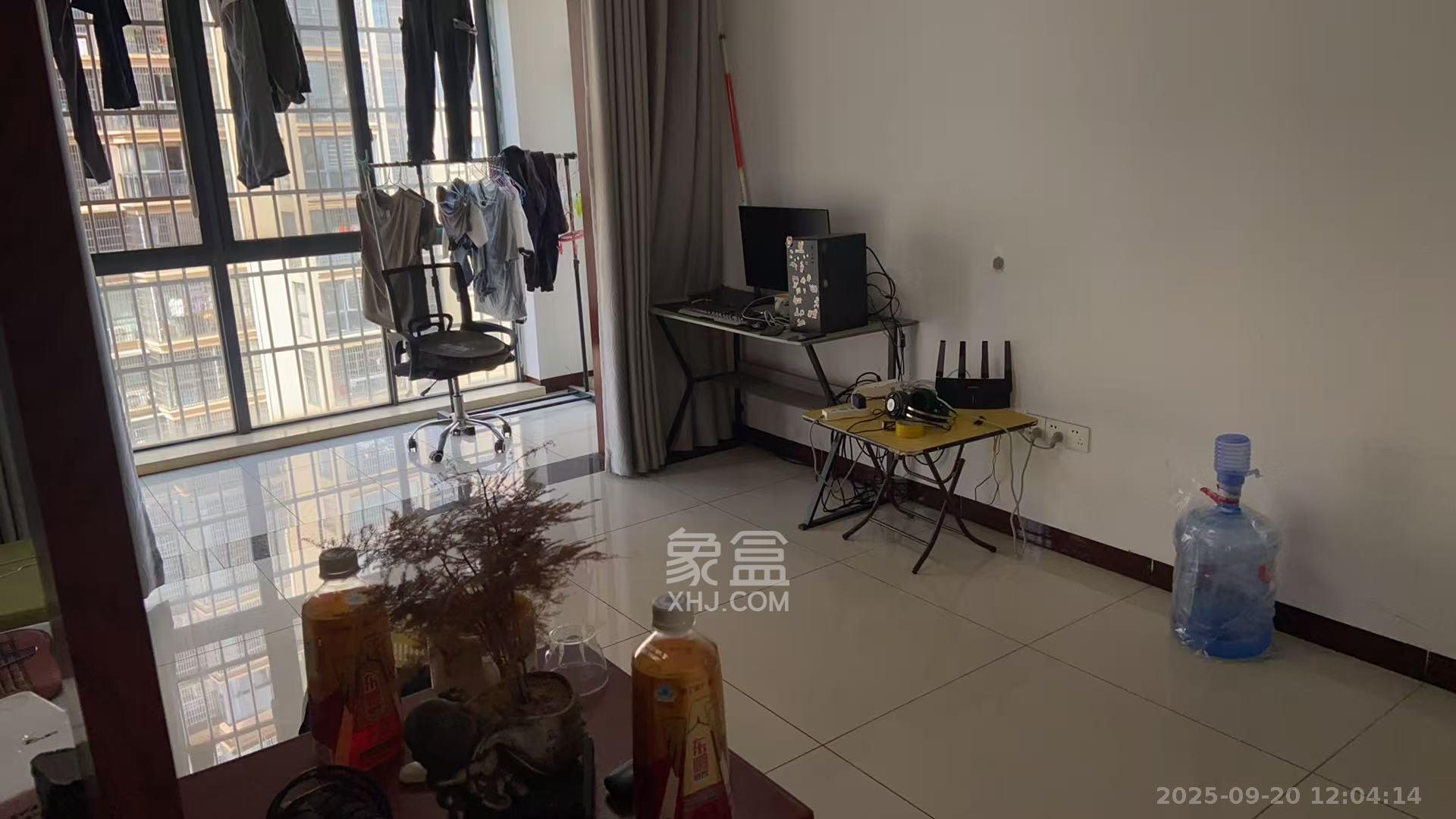 佳美紫郡 3室1厅2卫 1700.0元/月 佳美紫郡 3室1厅2卫 1700.0元/月室内图