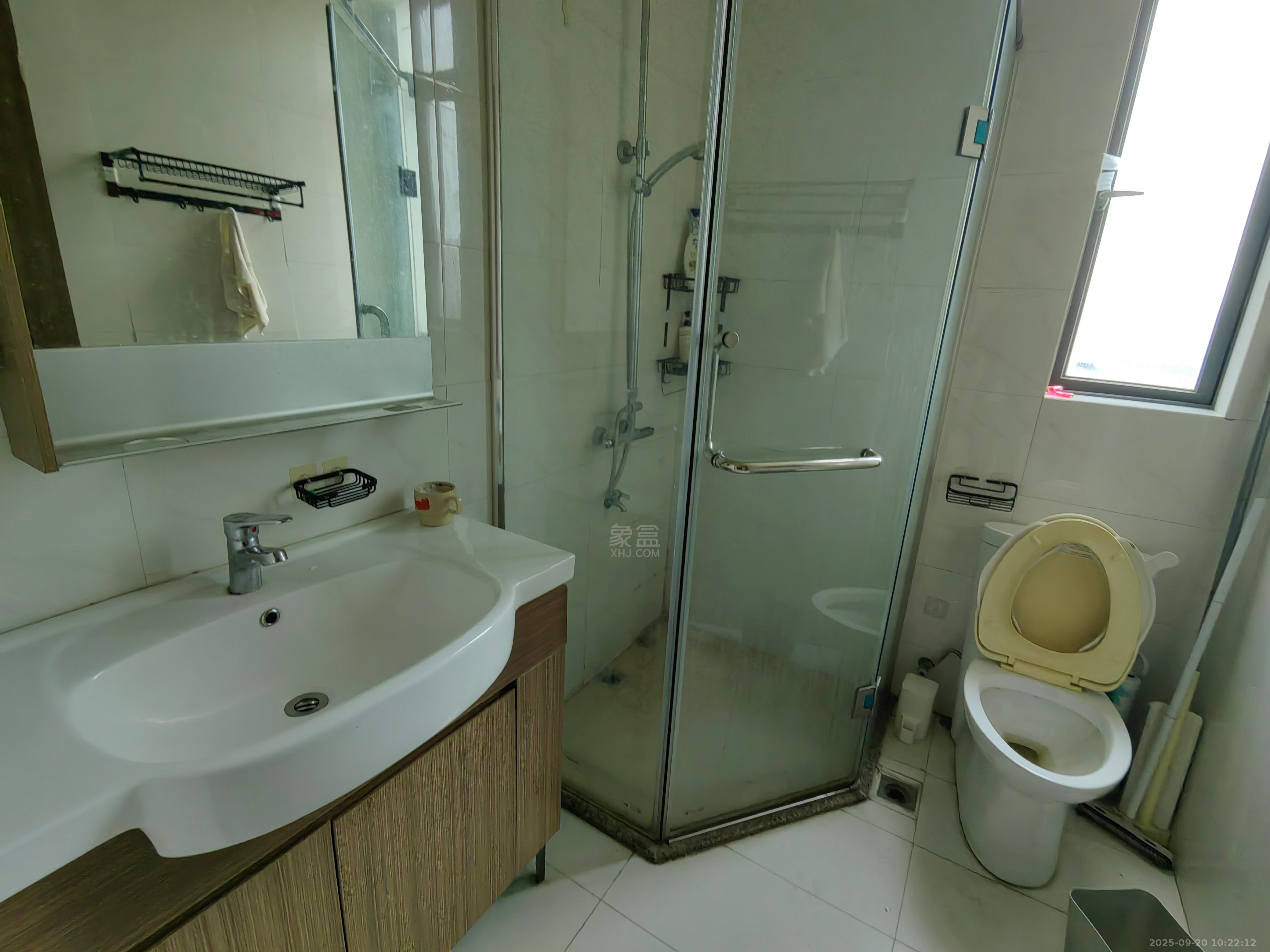 碧桂园 2室1厅1卫 1500.0元/月 碧桂园 2室1厅1卫 1500.0元/月室内图