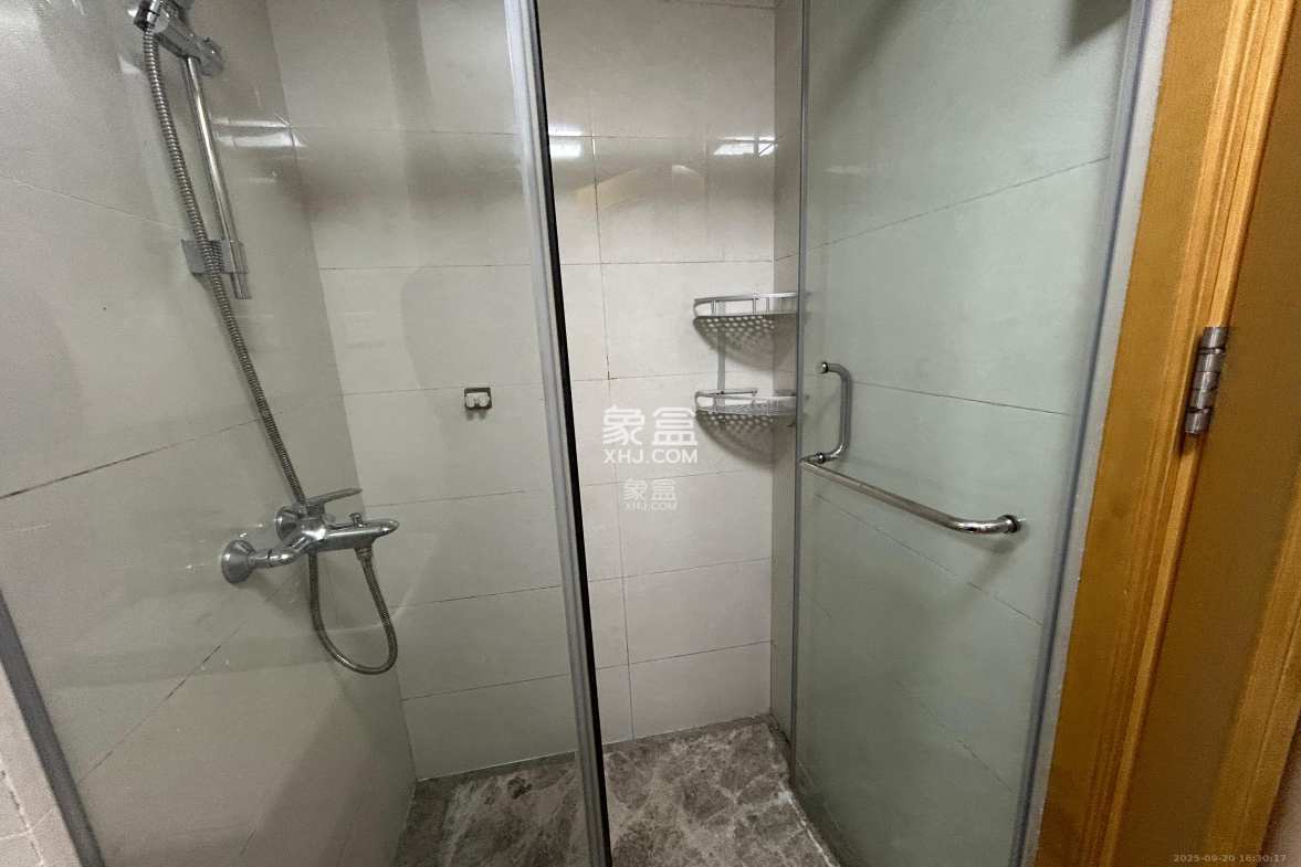 中海新城熙岸(中信新城五期) 1室1厅1卫 1500.00元/月 中海新城熙岸(中信新城五期) 1室1厅1卫 1500.00元/月室内图