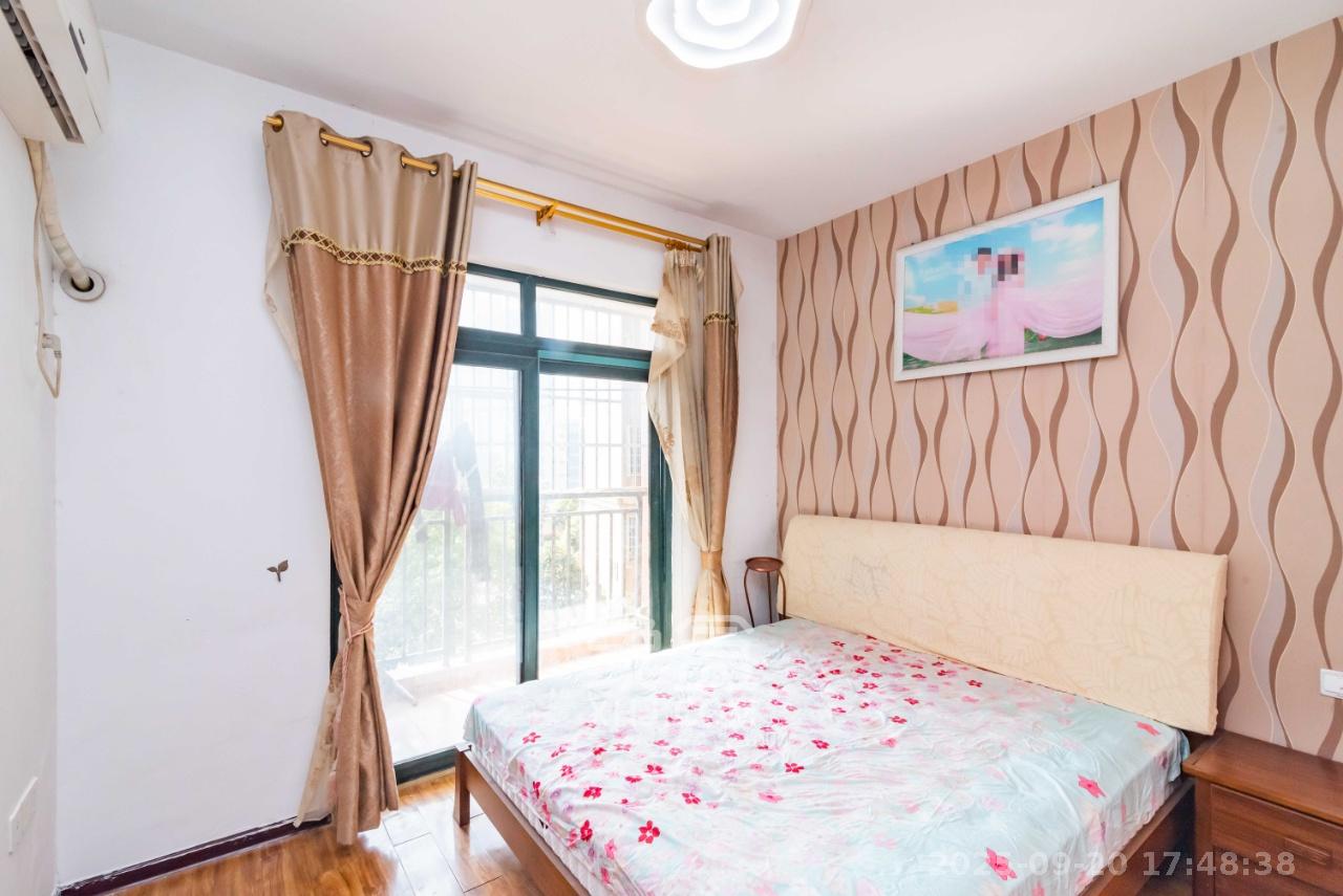 银盘鑫城 3室2厅2卫 1500.0元/月 银盘鑫城 3室2厅2卫 1500.0元/月室内图