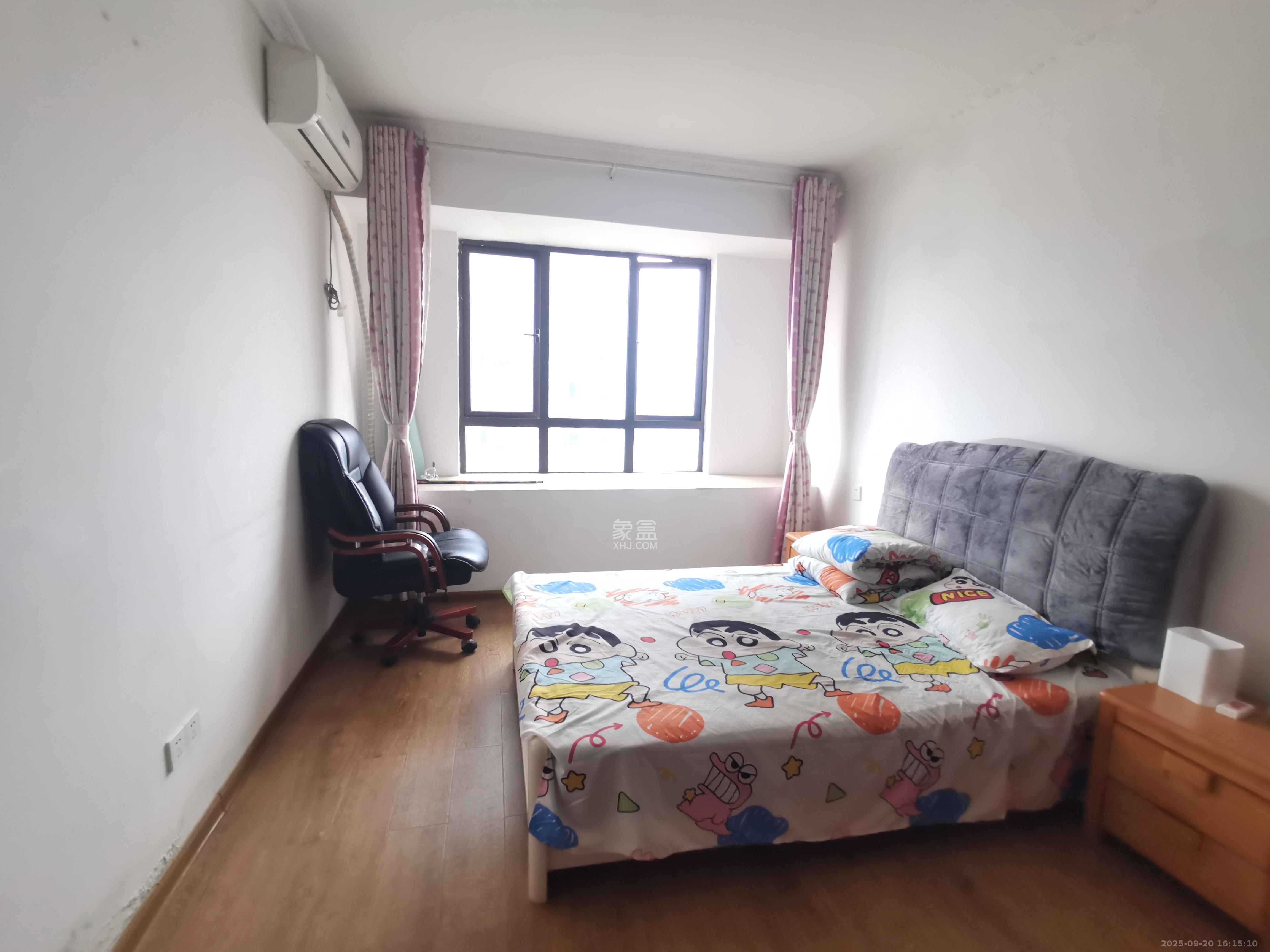 天下一家 2室2厅1卫 2400.0元/月 天下一家 2室2厅1卫 2400.0元/月室内图