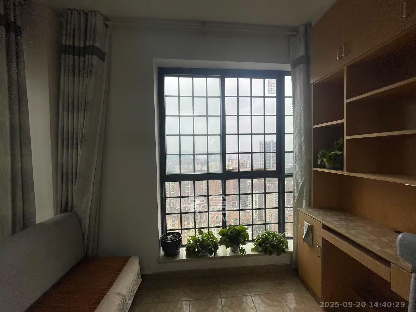 新盛珑璟台 2室2厅1卫 2000.0元/月 新盛珑璟台 2室2厅1卫 2000.0元/月室内图