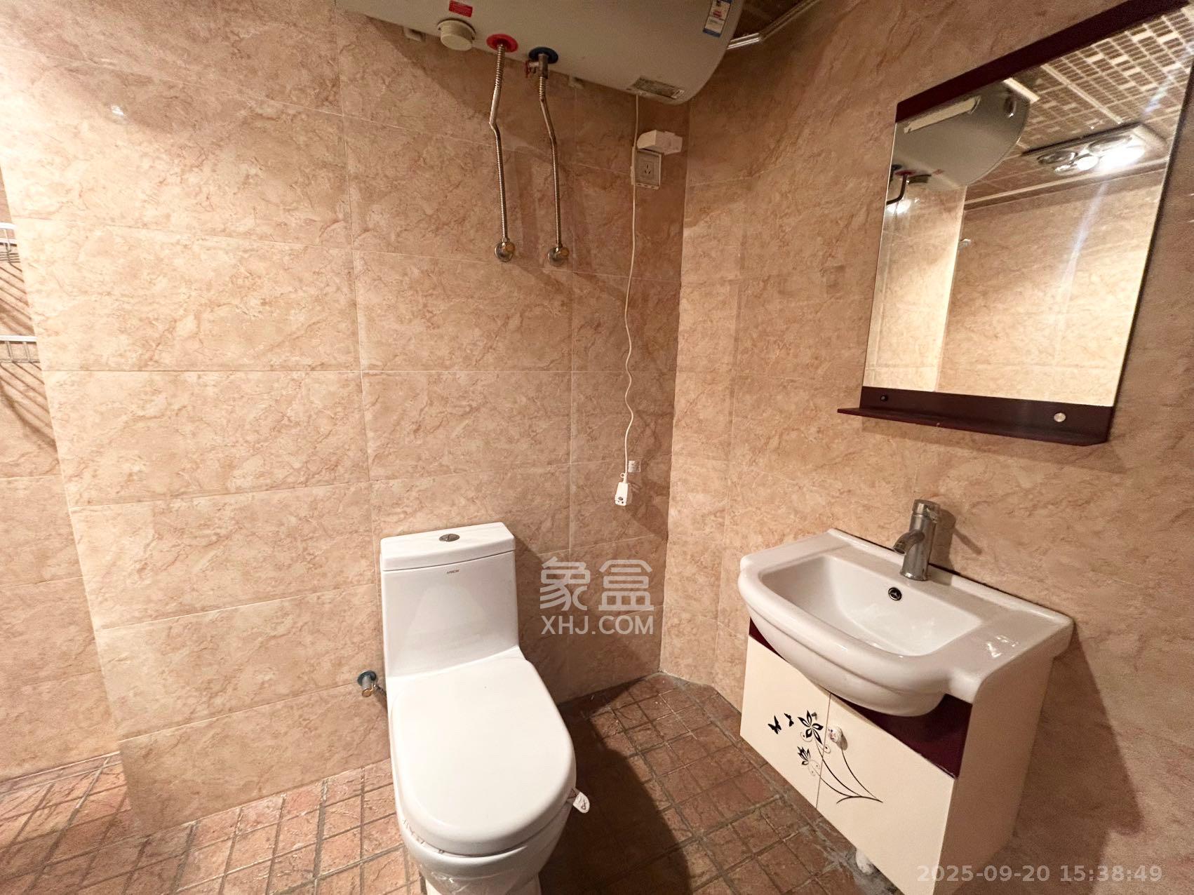 德庆水韵山城 1室1厅1卫 1000.0元/月 德庆水韵山城 1室1厅1卫 1000.0元/月室内图