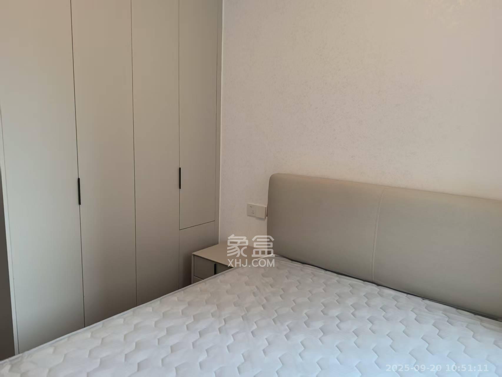 保利城(中航城国际社区、郡原美村) 3室2厅2卫 2900.0元/月 保利城(中航城国际社区、郡原美村) 3室2厅2卫 2900.0元/月室内图