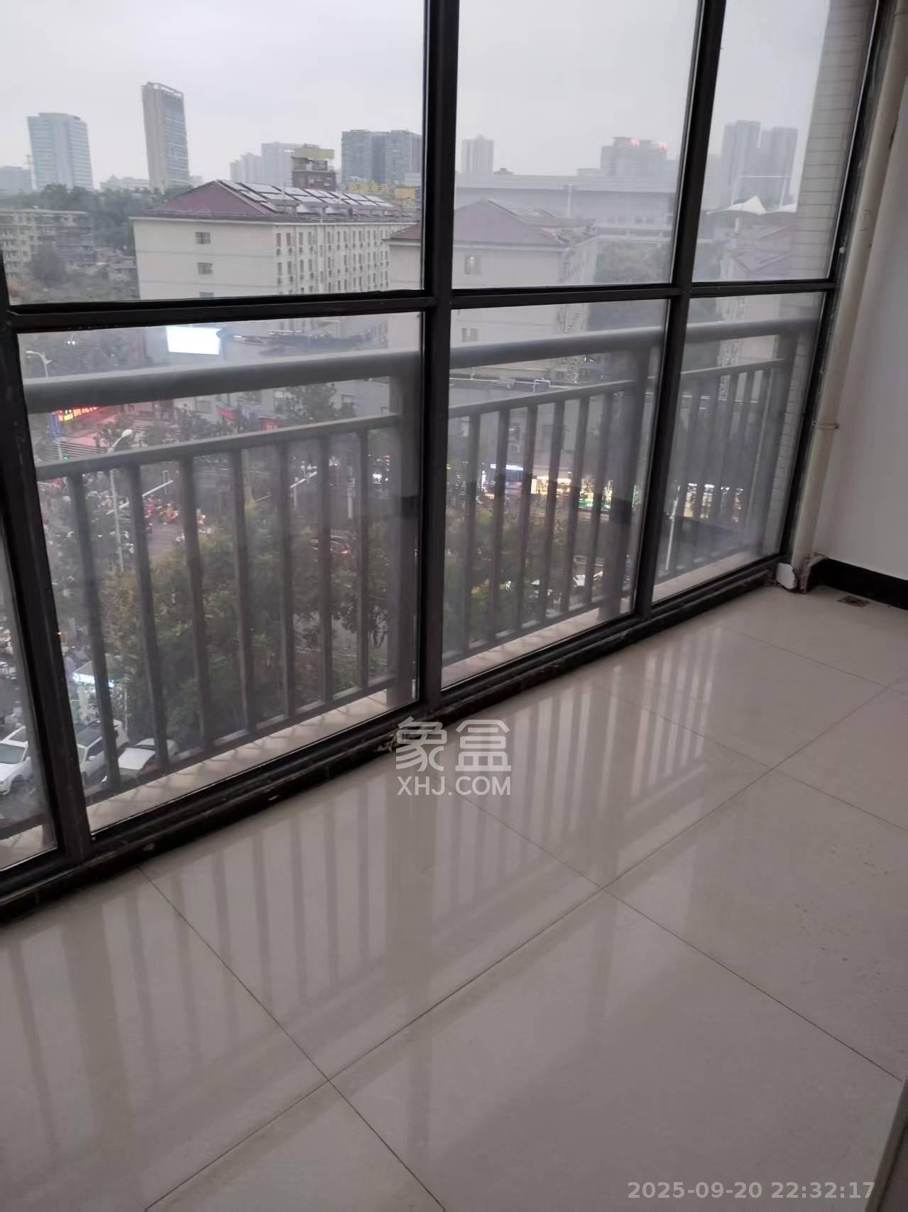 福邸雅苑  5室2厅2卫    3000.0元/月室内图