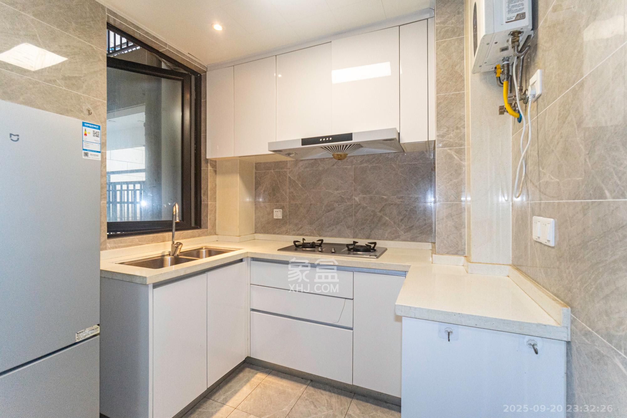 君合新城玺樾  3室2厅2卫    69.8万厨房