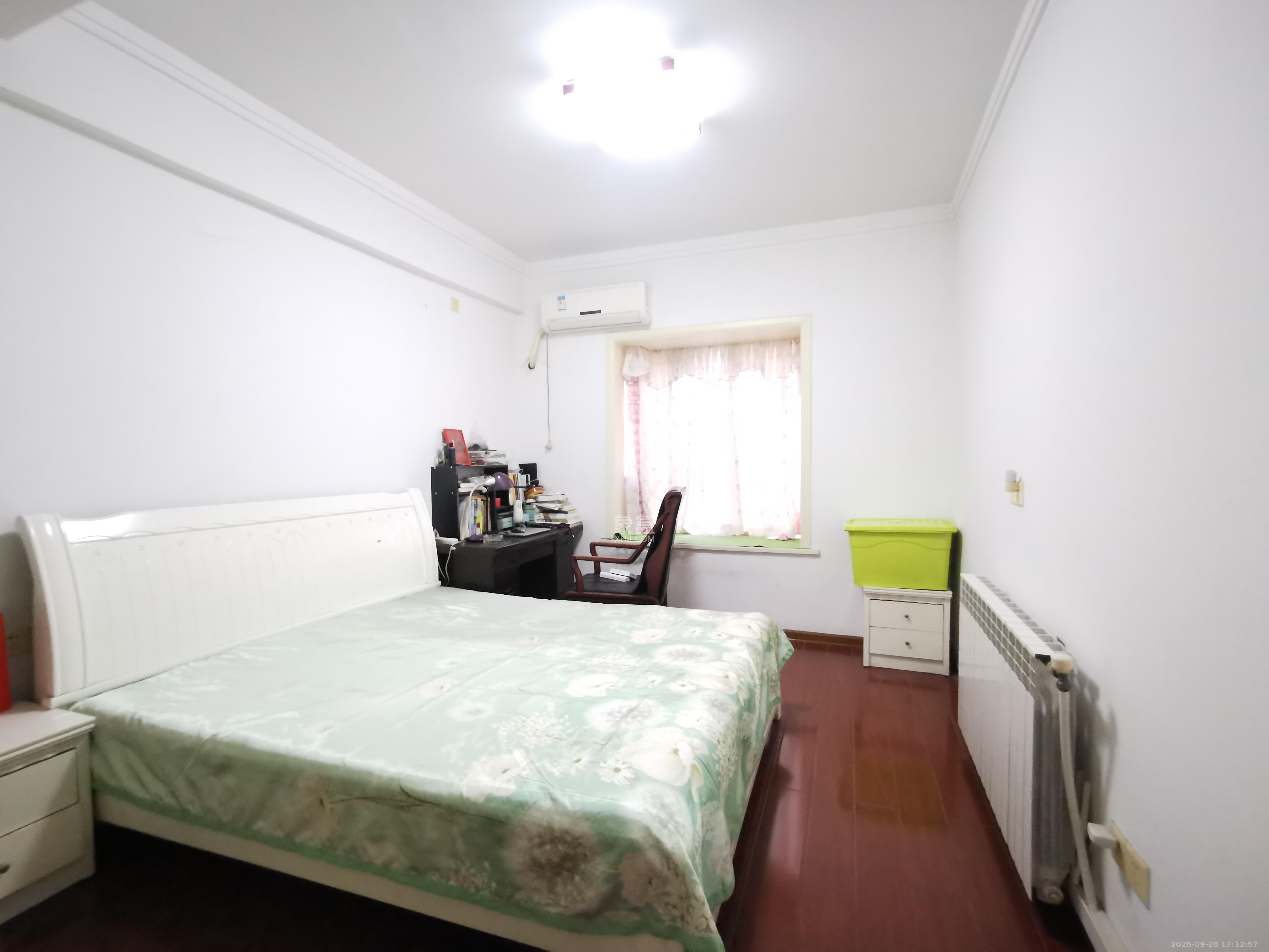 湘府名邸(同力家园) 3室2厅2卫 2800.0元/月 湘府名邸(同力家园) 3室2厅2卫 2800.0元/月室内图