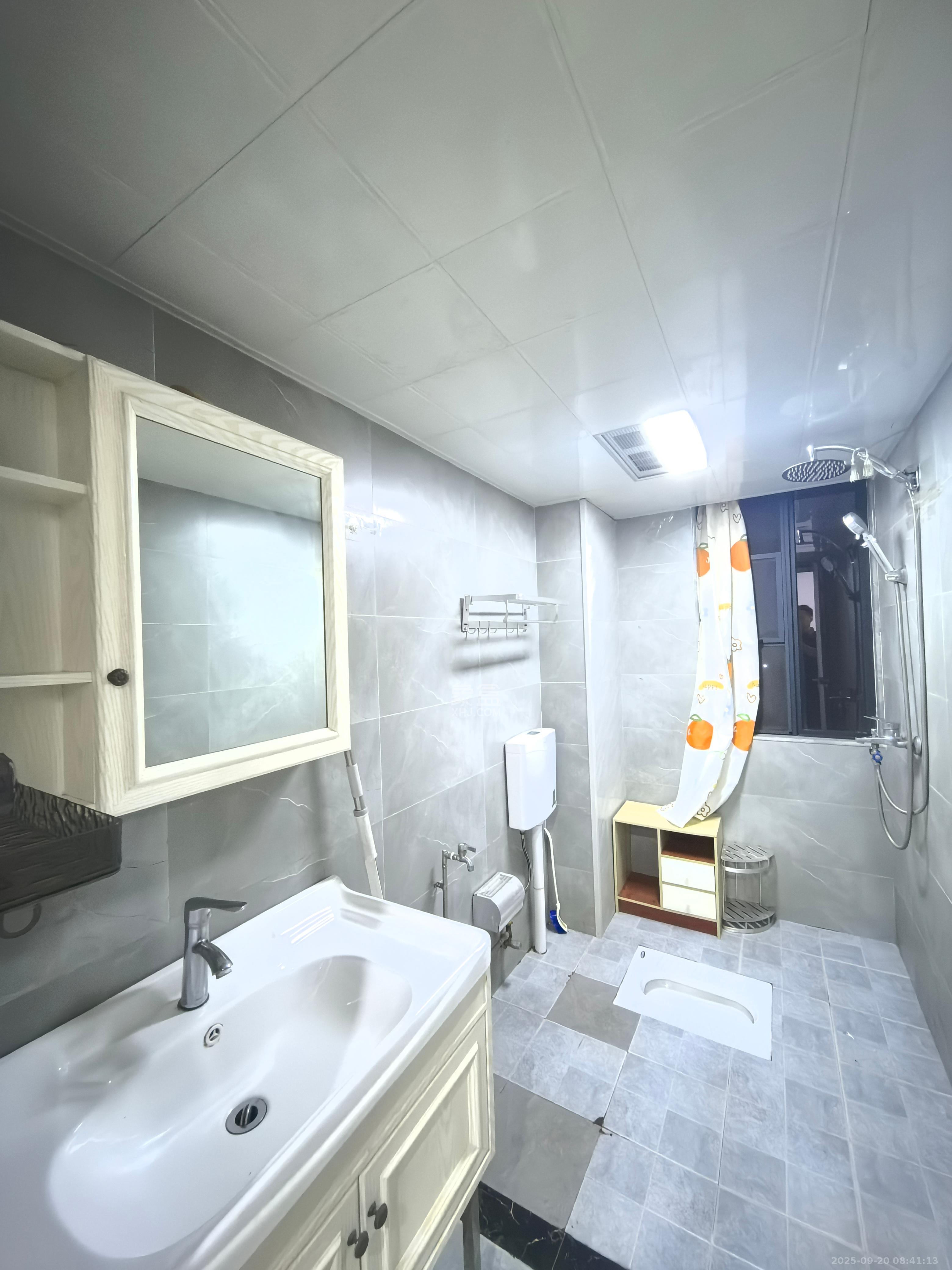 丰禧园 3室2厅2卫 2800.0元/月 丰禧园 3室2厅2卫 2800.0元/月室内图