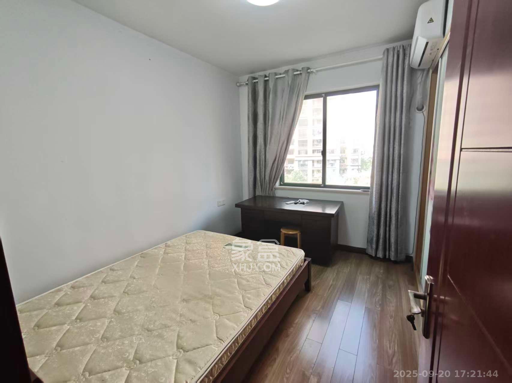 华盛世纪新城 4室2厅2卫 2500.0元/月 华盛世纪新城 4室2厅2卫 2500.0元/月室内图