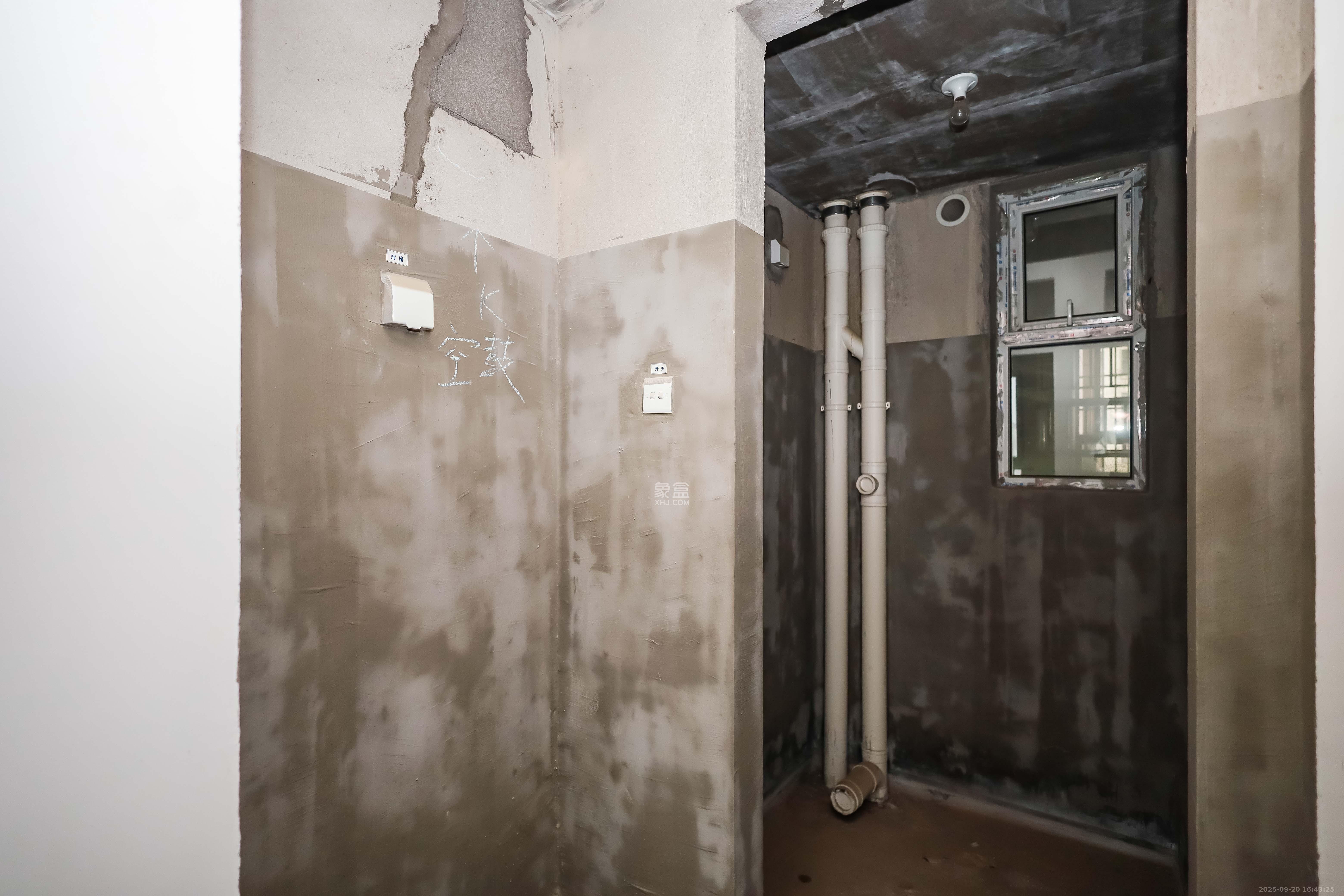 金科世界城 3室2厅1卫 62.0万 金科世界城 3室2厅1卫 62.0万卫生间