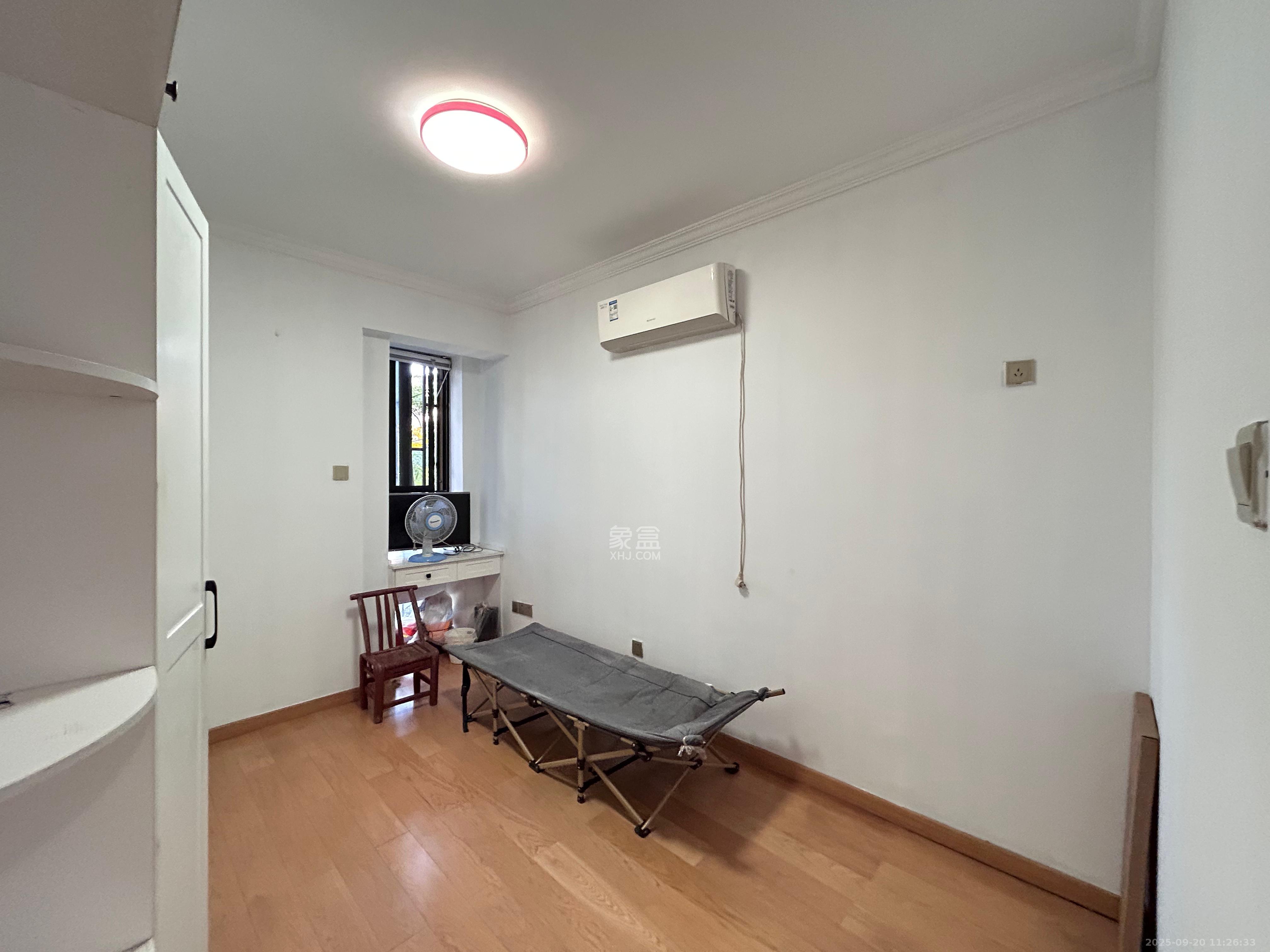 郡原居里 3室2厅1卫 2100.0元/月 郡原居里 3室2厅1卫 2100.0元/月室内图