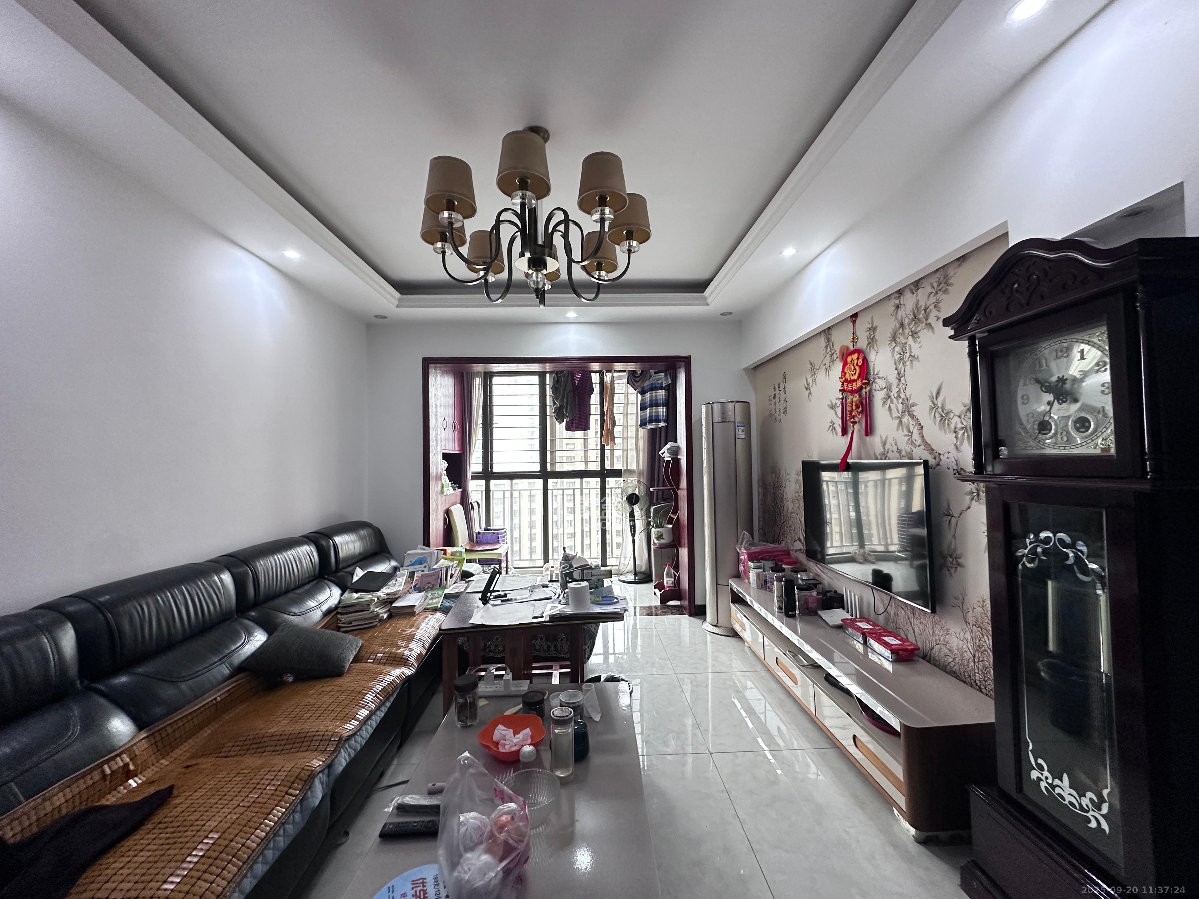 华润橡树湾 2室2厅1卫 2000.0元/月 华润橡树湾 2室2厅1卫 2000.0元/月室内图