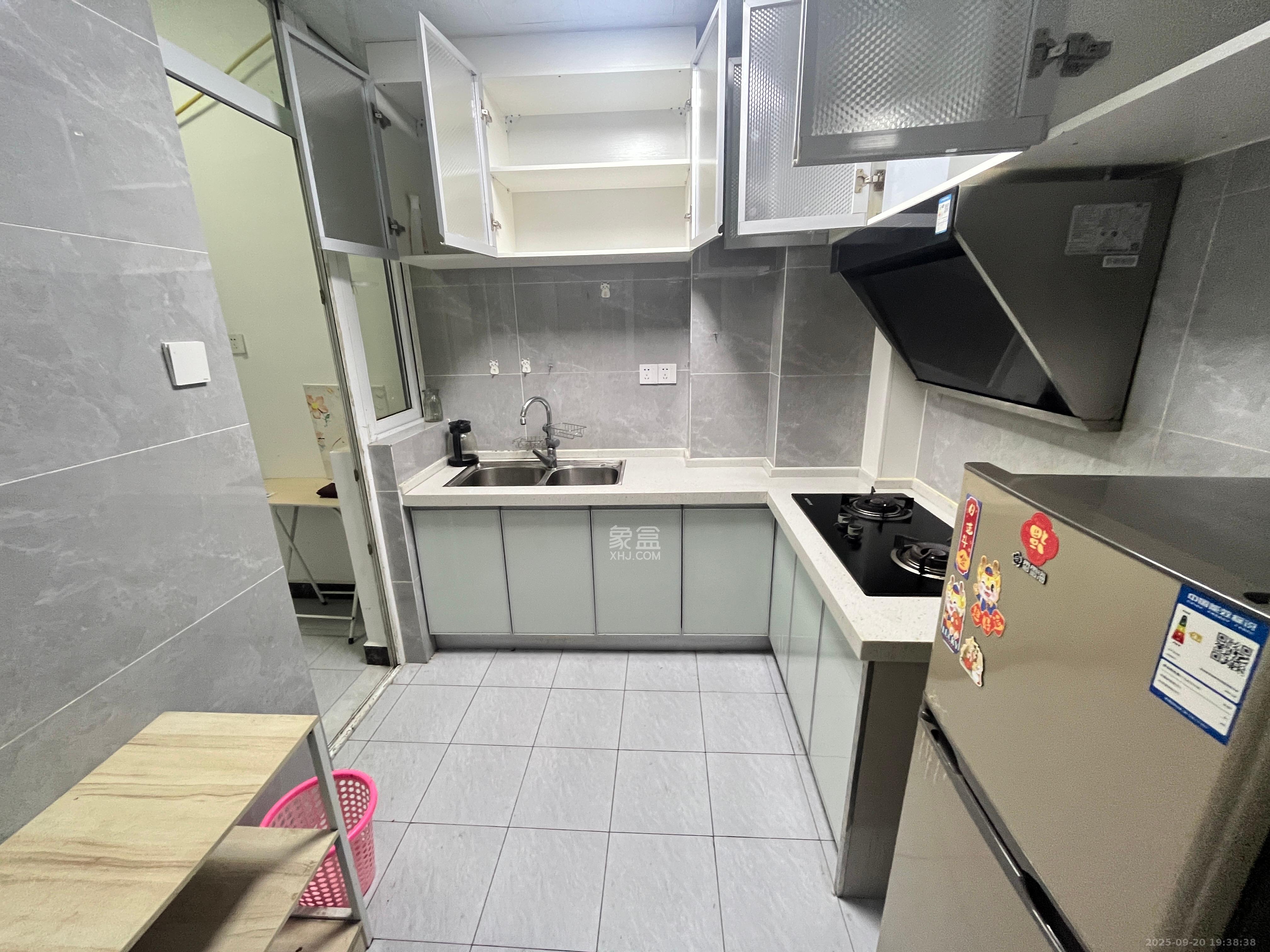 嘉顺苑 2室1厅1卫 2100.0元/月 嘉顺苑 2室1厅1卫 2100.0元/月室内图