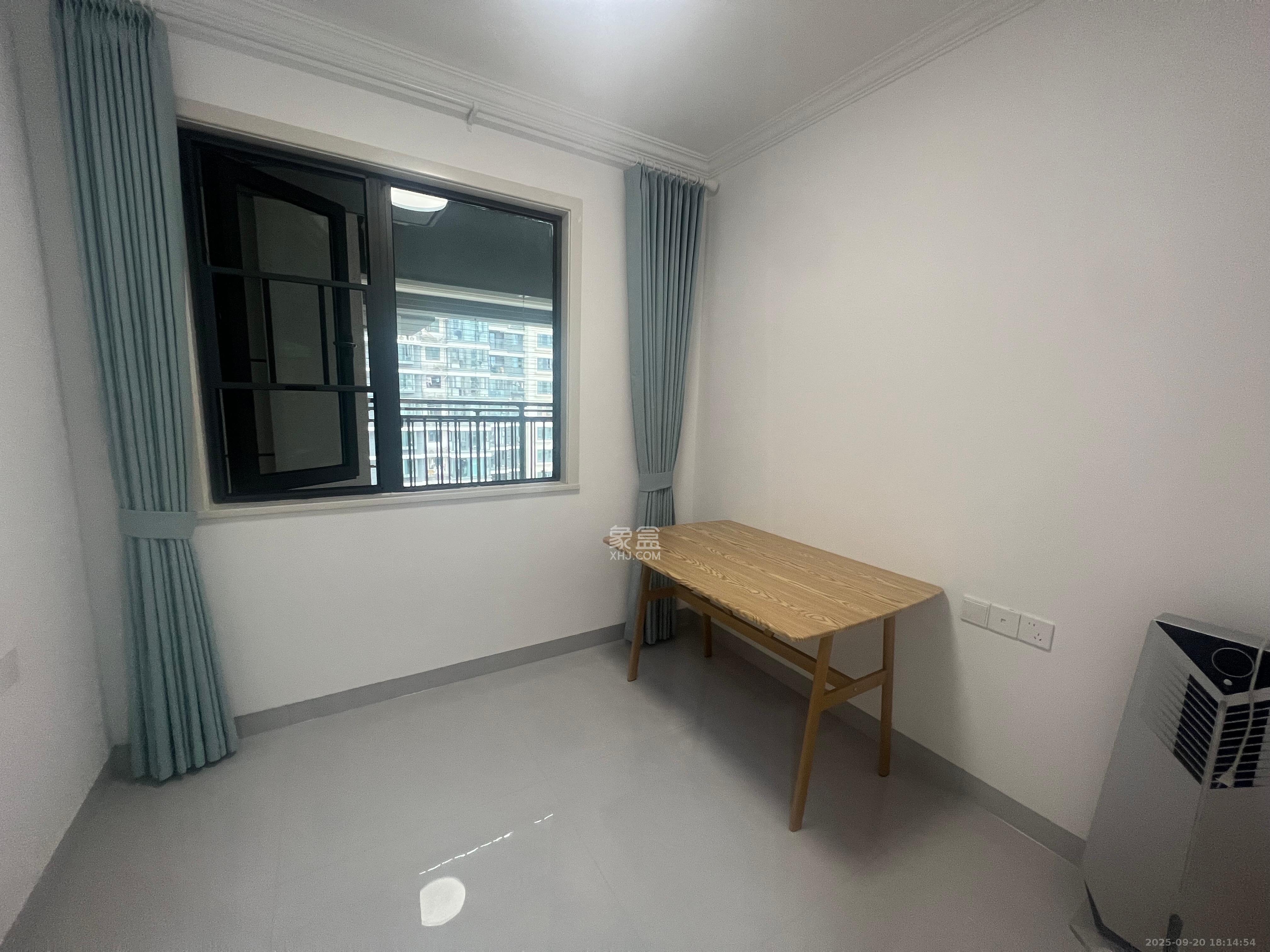 保利恒伟时光印象 3室2厅2卫 2700.0元/月 保利恒伟时光印象 3室2厅2卫 2700.0元/月室内图