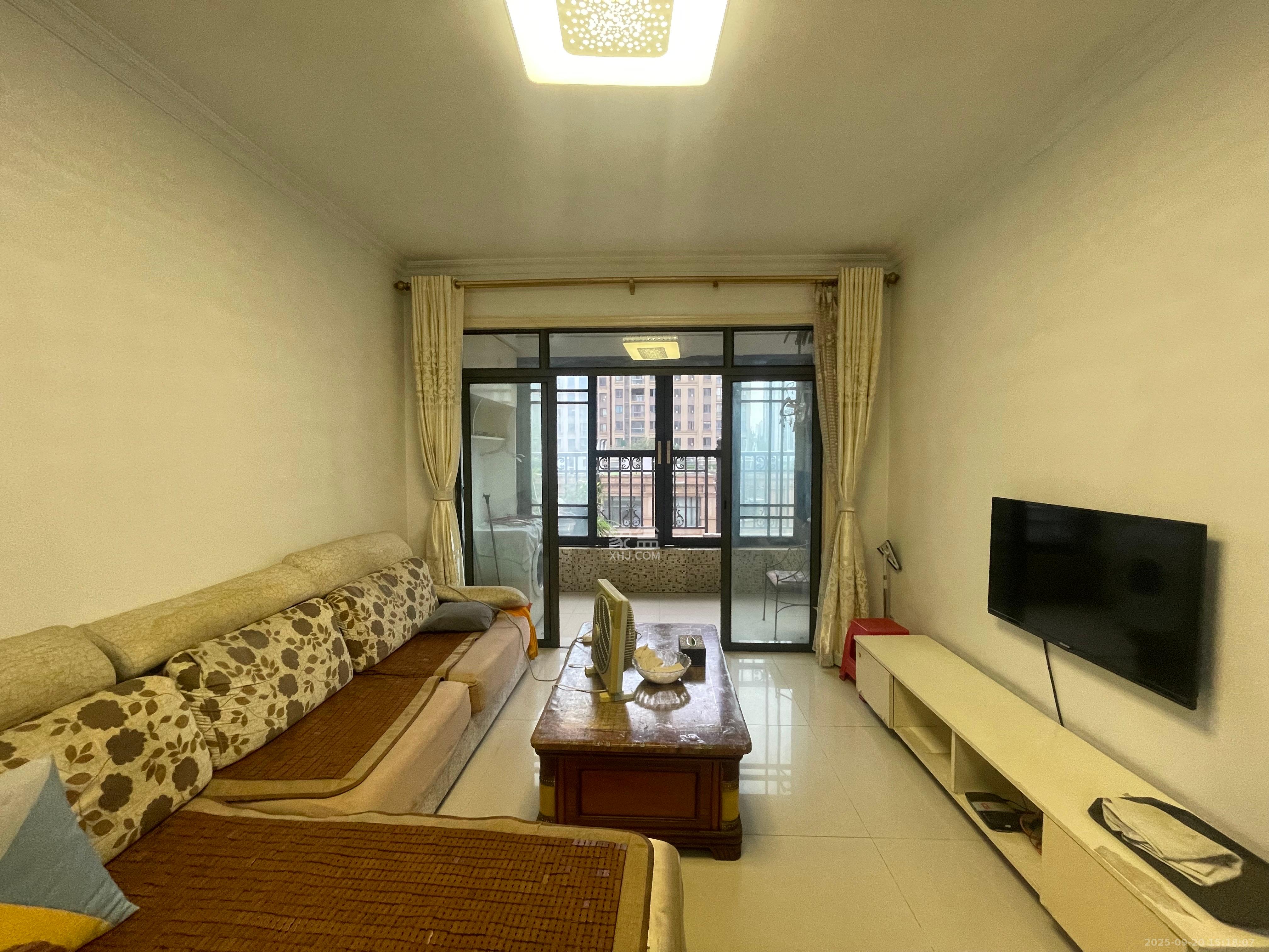 新华都万家城  3室2厅1卫    2000.0元/月 新华都万家城  3室2厅1卫    2000.0元/月