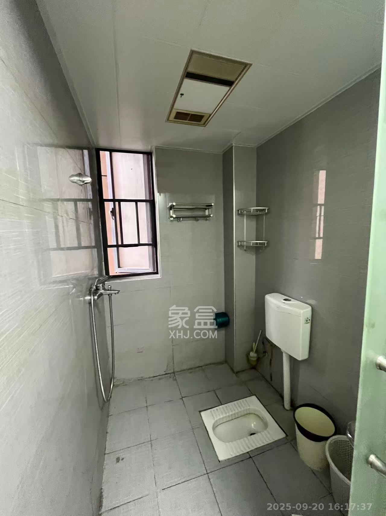 朝正美苑  2室1厅1卫    2300.0元/月室内图