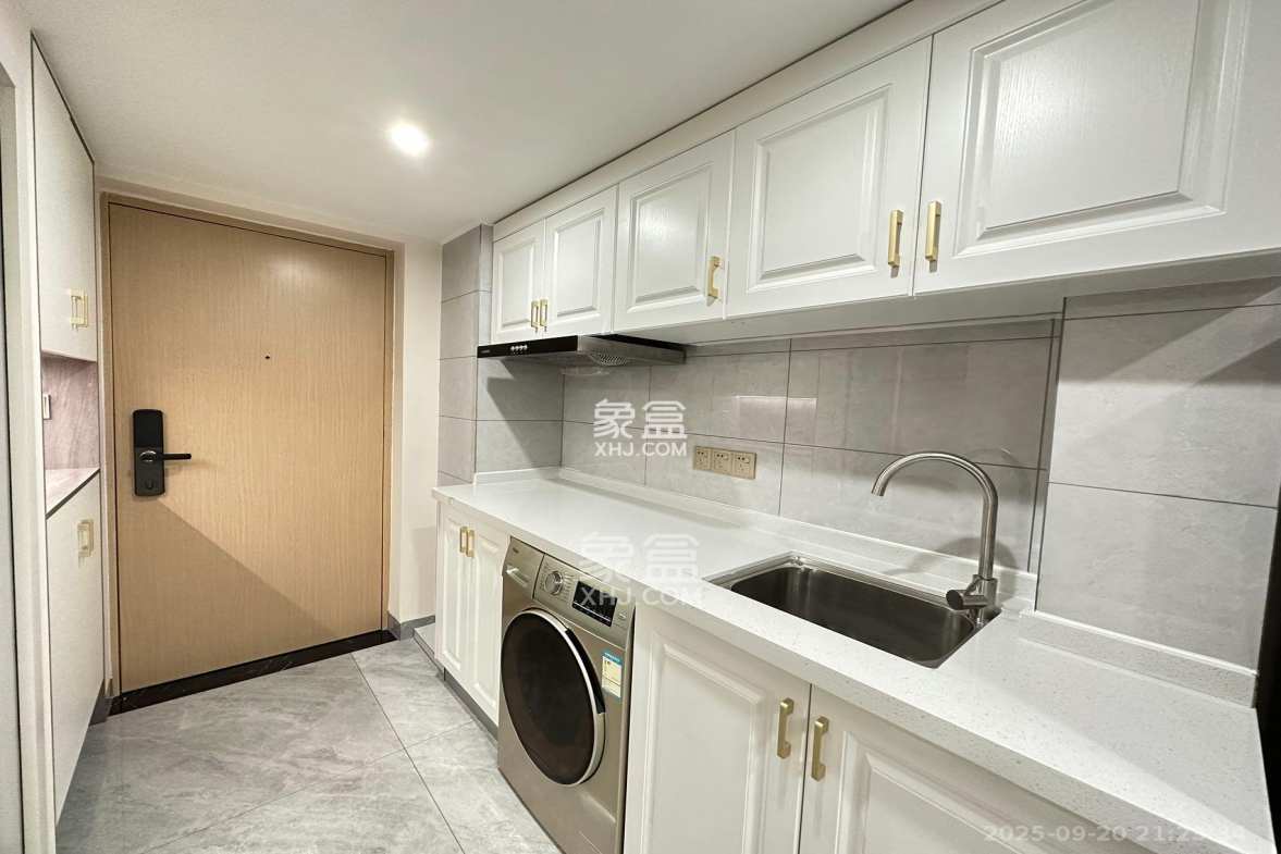 建发央玺(建发泱玺雅苑) 1室1厅1卫 2300.0元/月 建发央玺(建发泱玺雅苑) 1室1厅1卫 2300.0元/月室内图