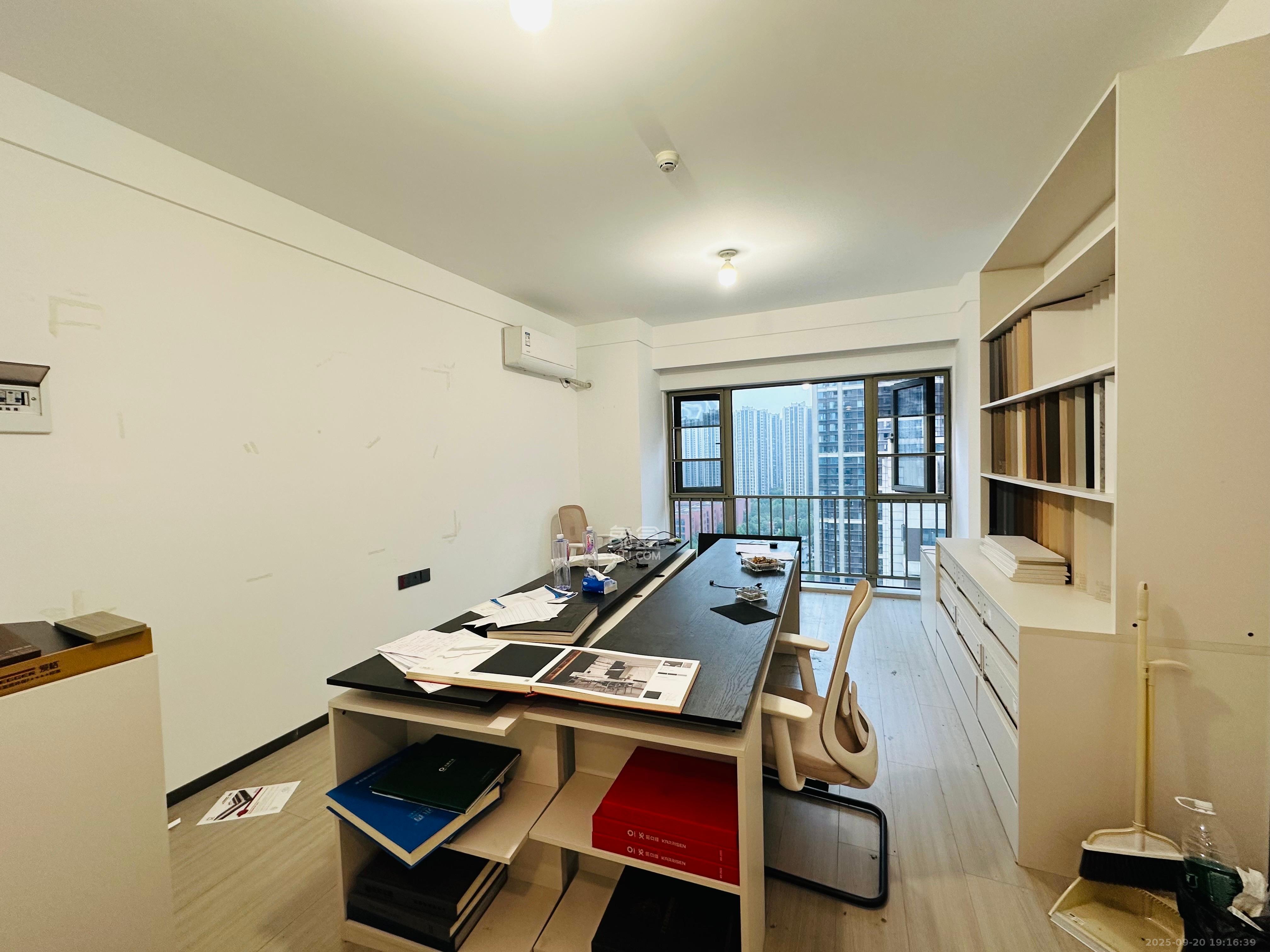 梅溪华府(新城金茂梦想华府) 1室1厅1卫 1800.0元/月 梅溪华府(新城金茂梦想华府) 1室1厅1卫 1800.0元/月室内图