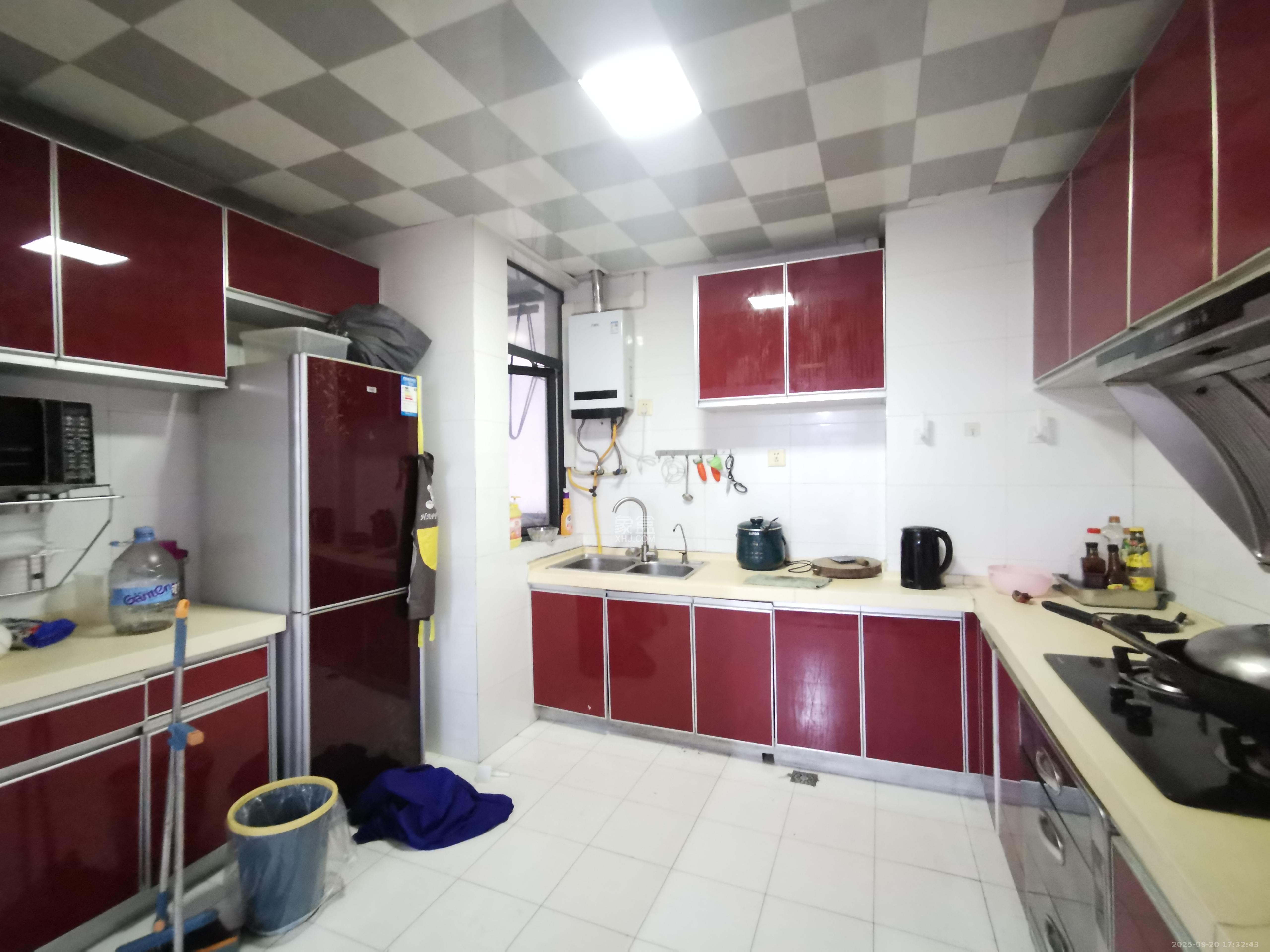 湘府名邸（同力家园）  3室2厅2卫    2800.0元/月室内图