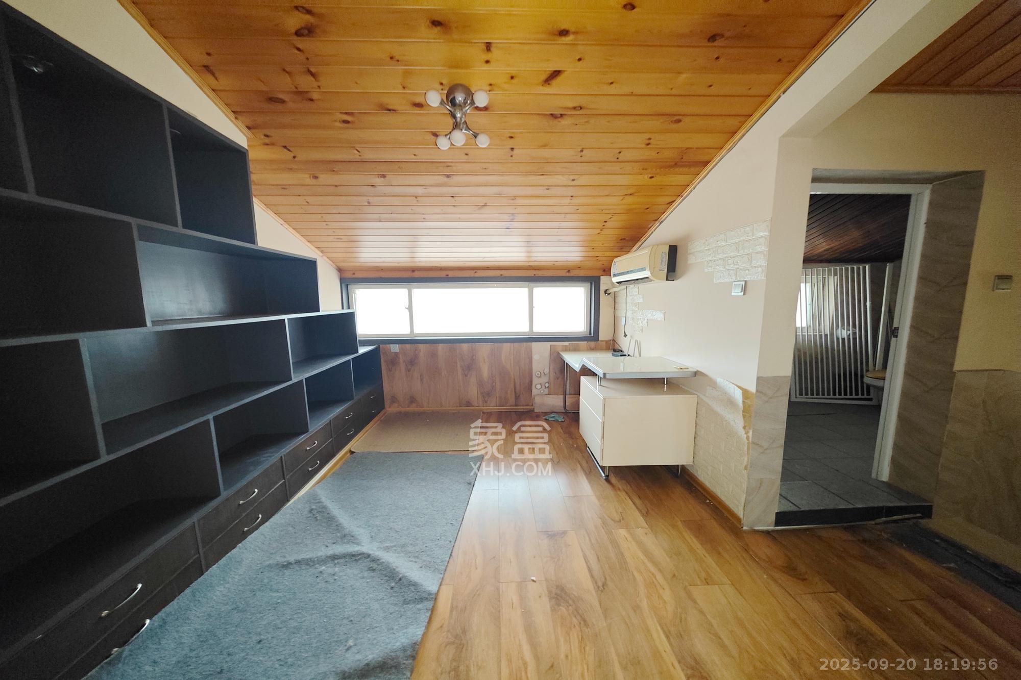 怡景民居  4室2厅2卫    65.0万其他