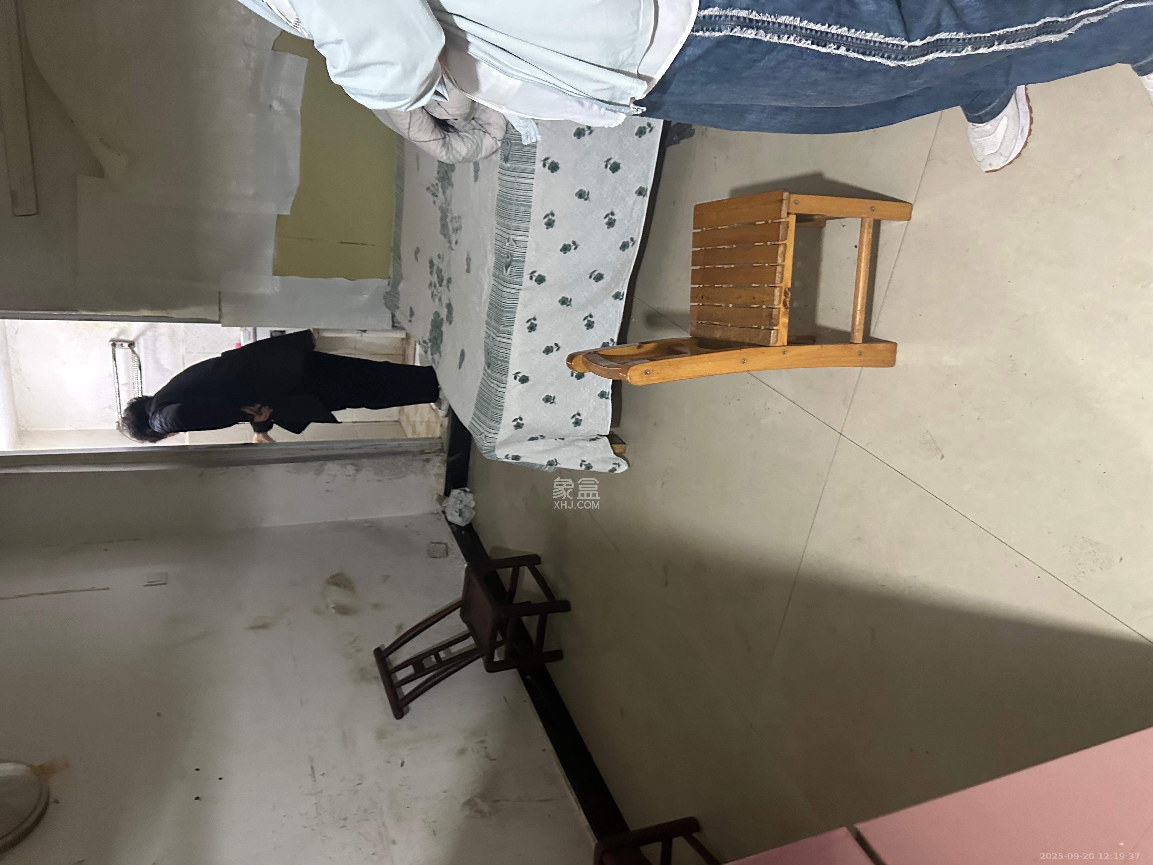 鄱阳小区 1室1厅1卫 400.0元/月 鄱阳小区 1室1厅1卫 400.0元/月室内图