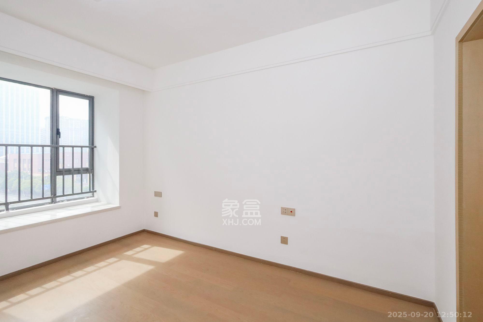 复地滨江金融中心 4室2厅2卫 6000.0元/月 复地滨江金融中心 4室2厅2卫 6000.0元/月室内图