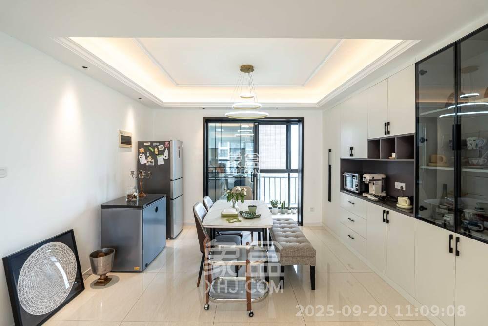 融科东南海  4室2厅2卫    4000.0元/月室内图